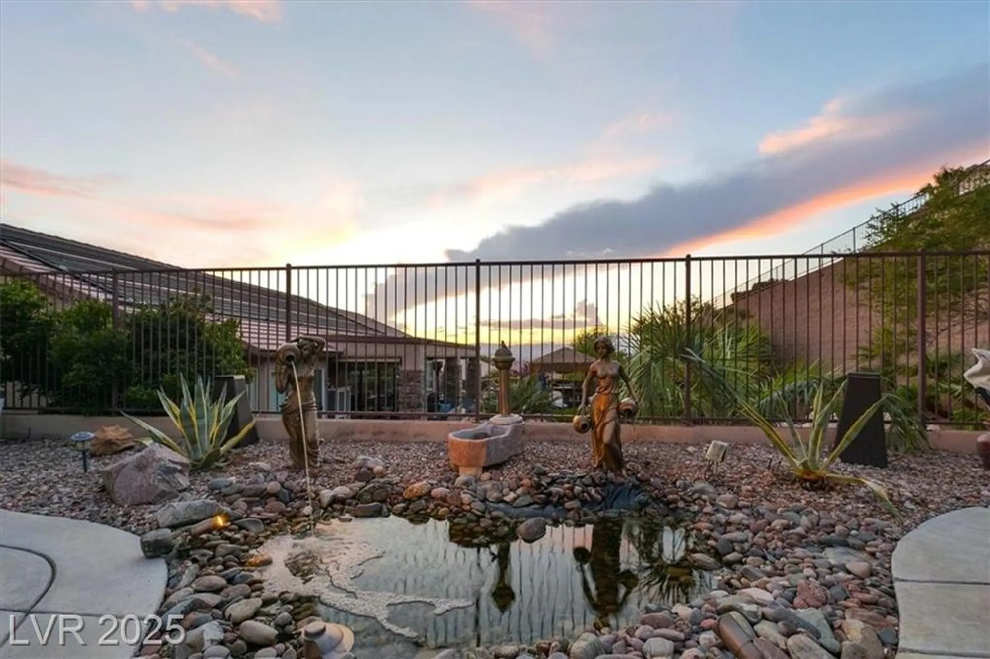 Property Slideshow image 37 of 68 | 3048 brownbirds nest dr, Henderson, NV, 89052