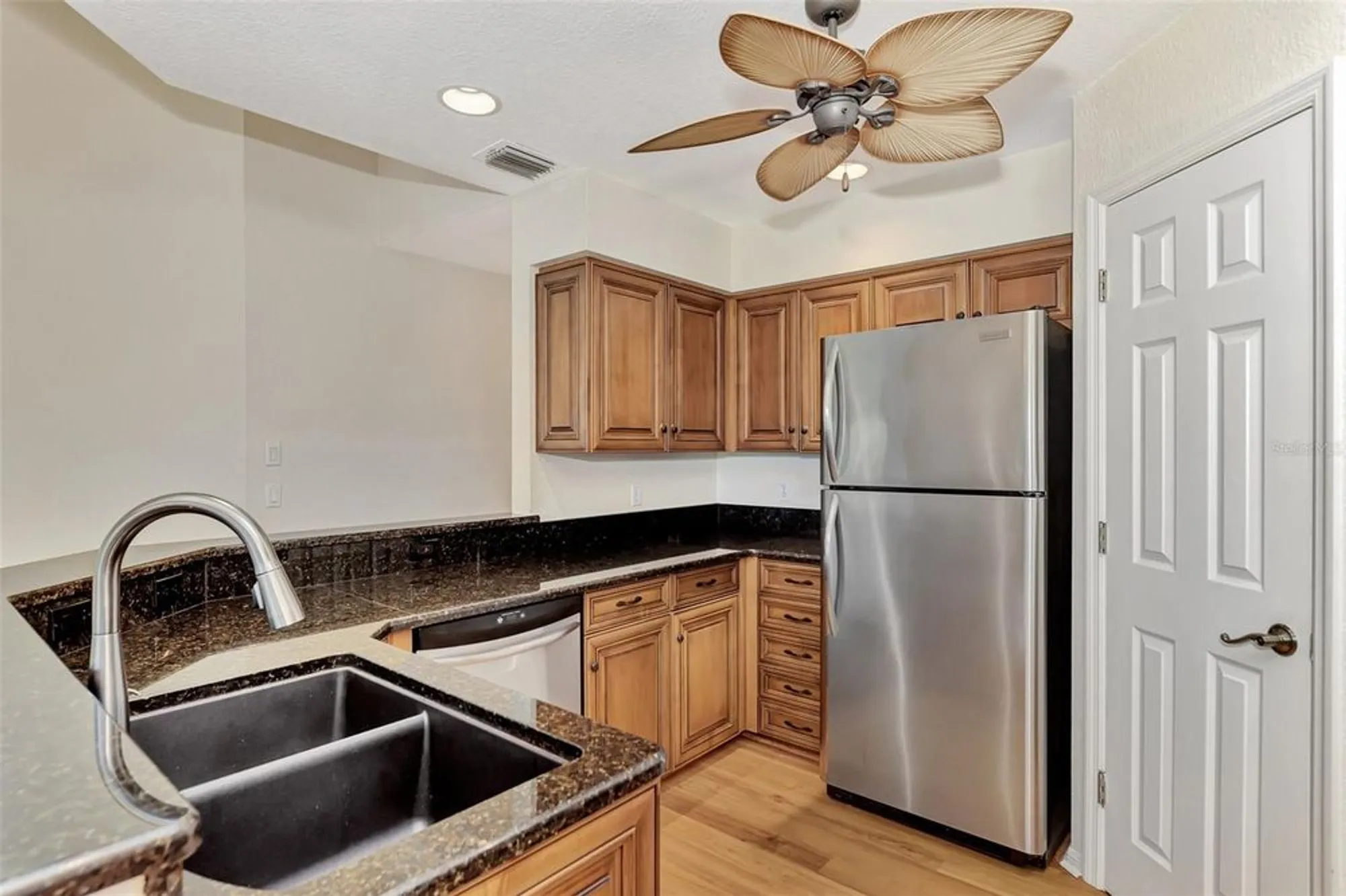 Property Slideshow image 20 of 68 | 14080 willow glen ct apt 233, Port Charlotte, FL, 33953