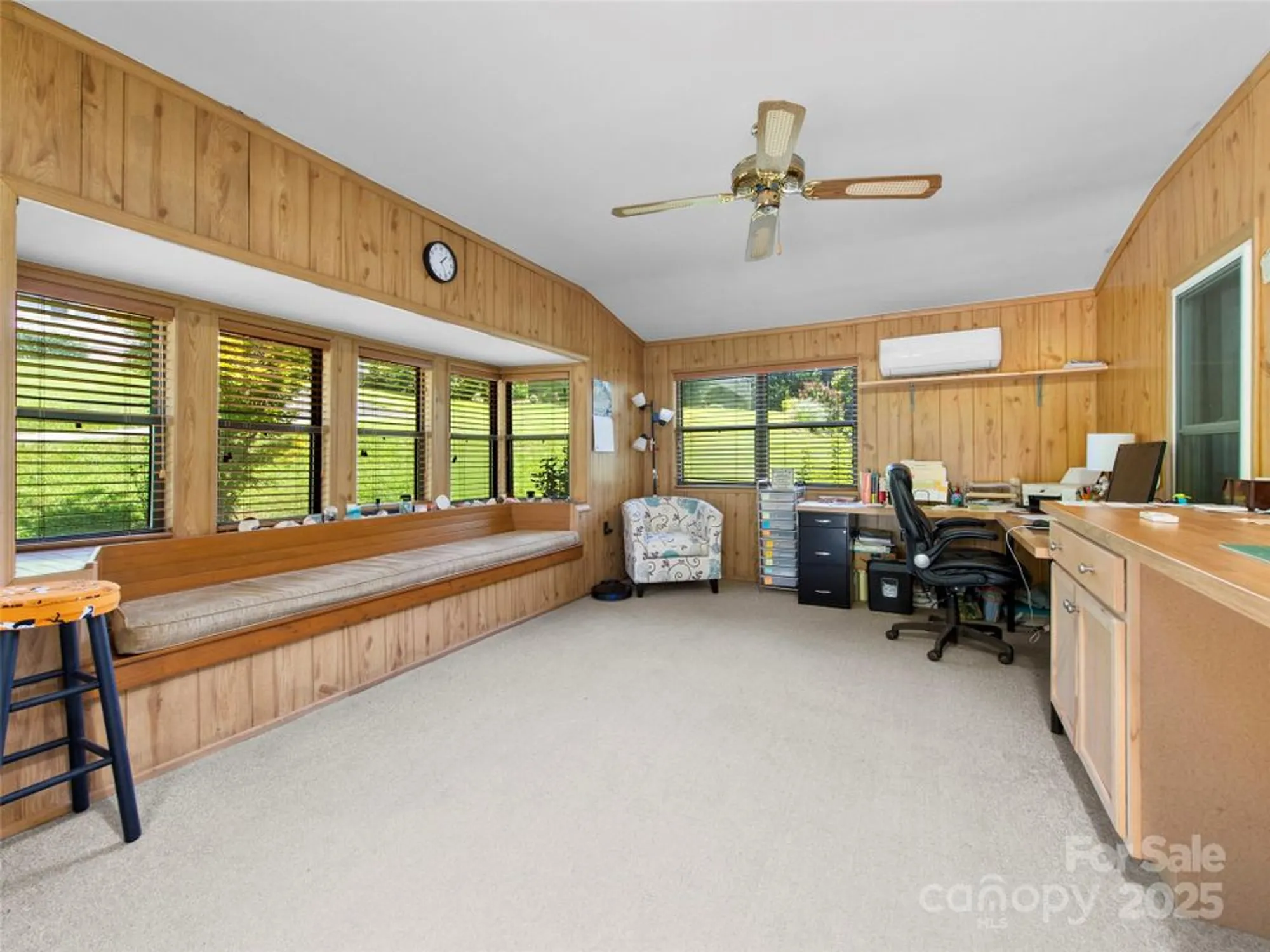 Property Slideshow image 19 of 27 | 200 cranbrook cir, Hendersonville, NC, 28792