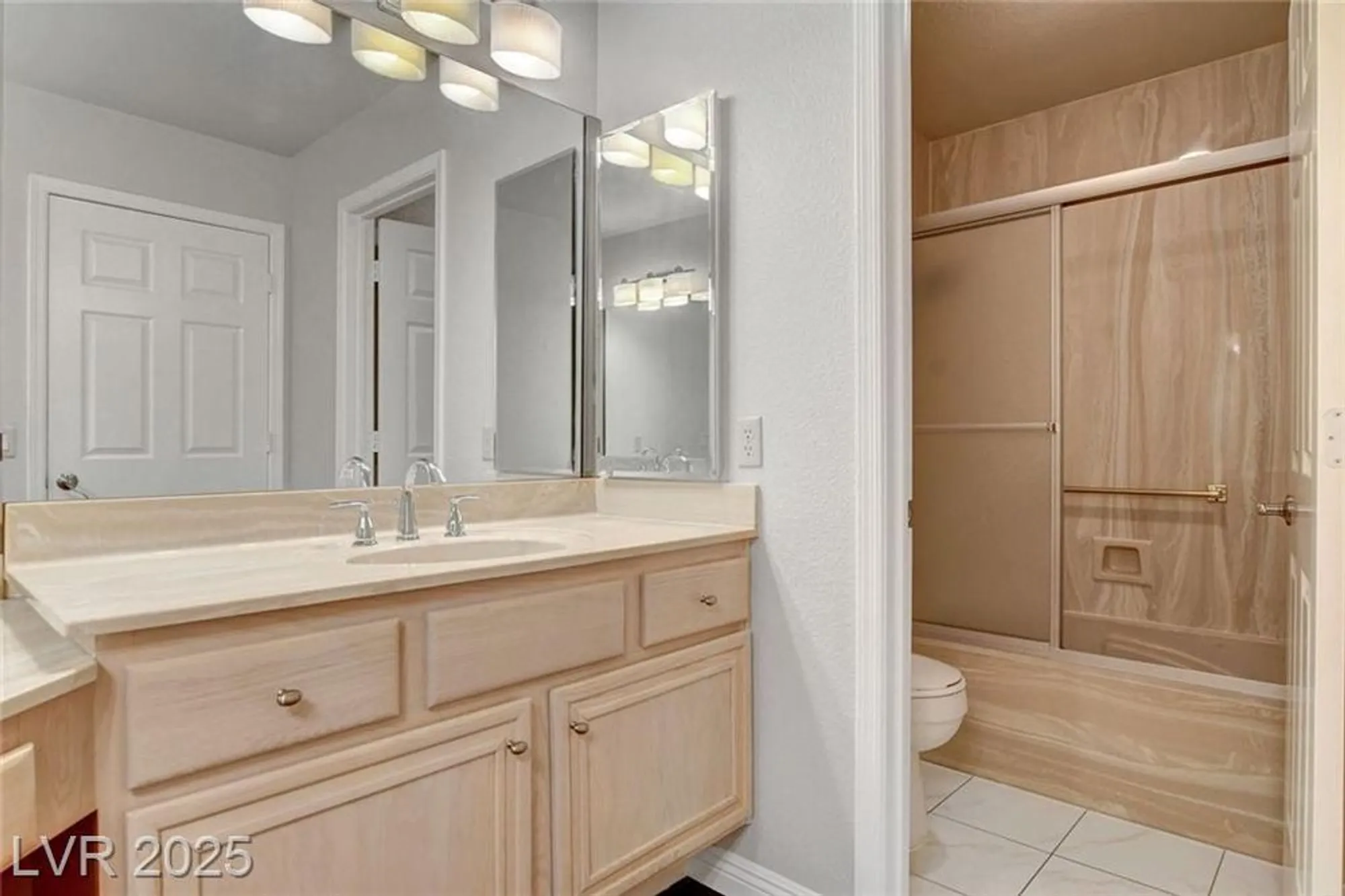 Property Slideshow image 44 of 54 | 2505 palmridge dr, Las Vegas, NV, 89134