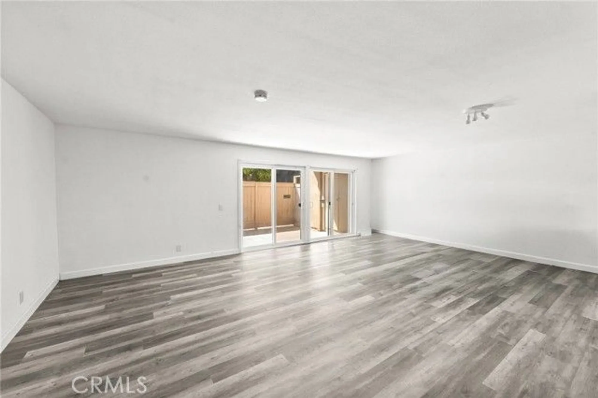 Property Slideshow image 7 of 23 | 28661 via las flores, Murrieta, CA, 92563