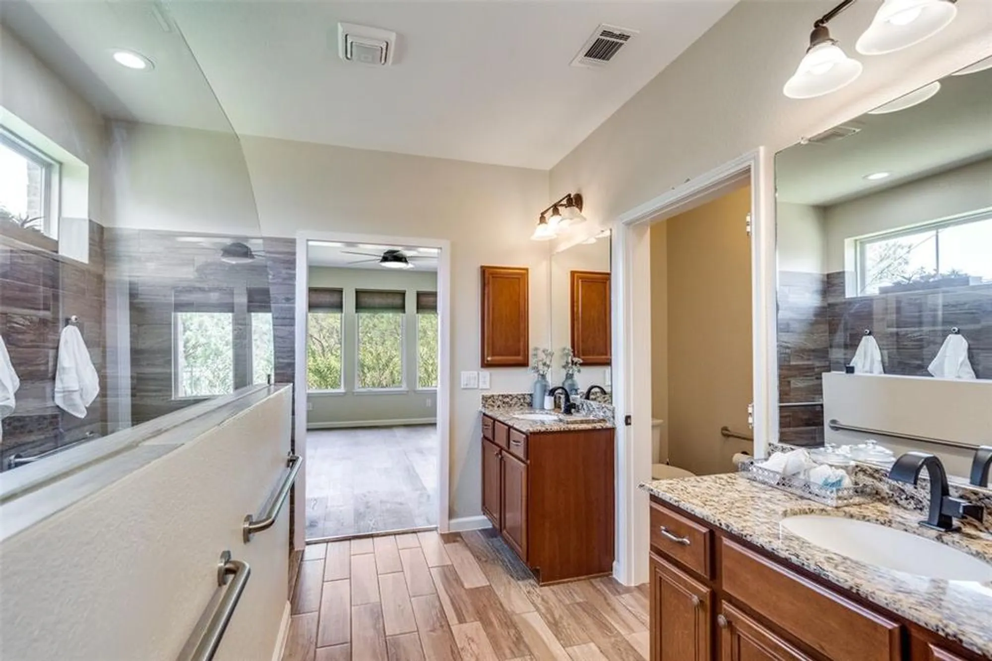 Property Slideshow image 16 of 30 | 6739 festival ln, Frisco, TX, 75036