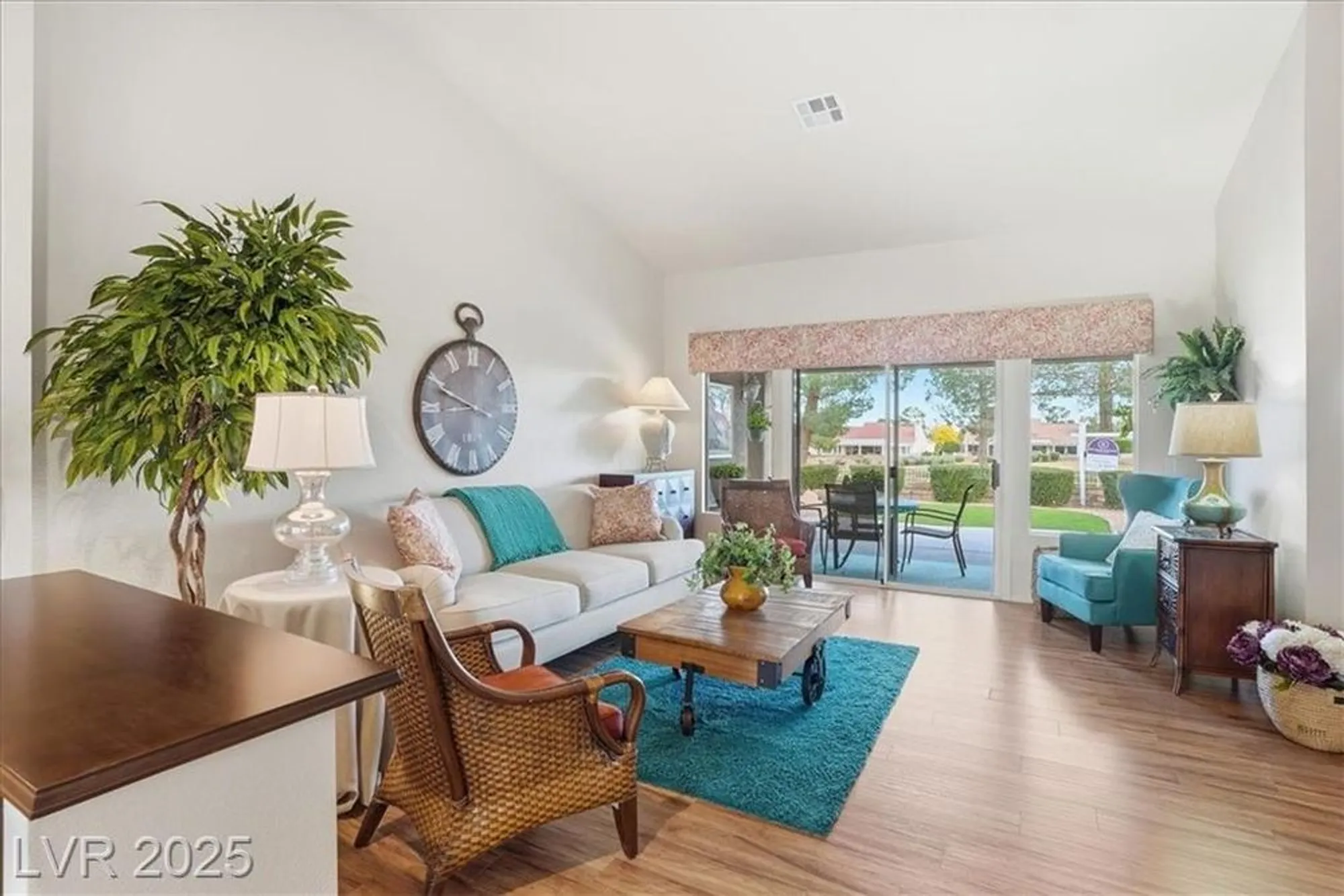 Property Slideshow image 12 of 52 | 2904 castle bar dr, Las Vegas, NV, 89134