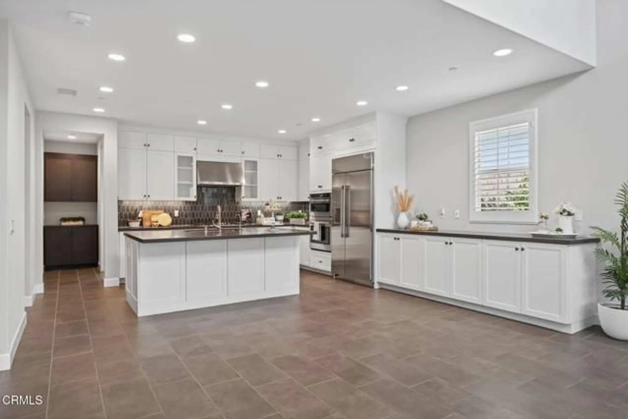Property Slideshow image 11 of 78 | 2420 quartsite dr, Camarillo, CA, 93012