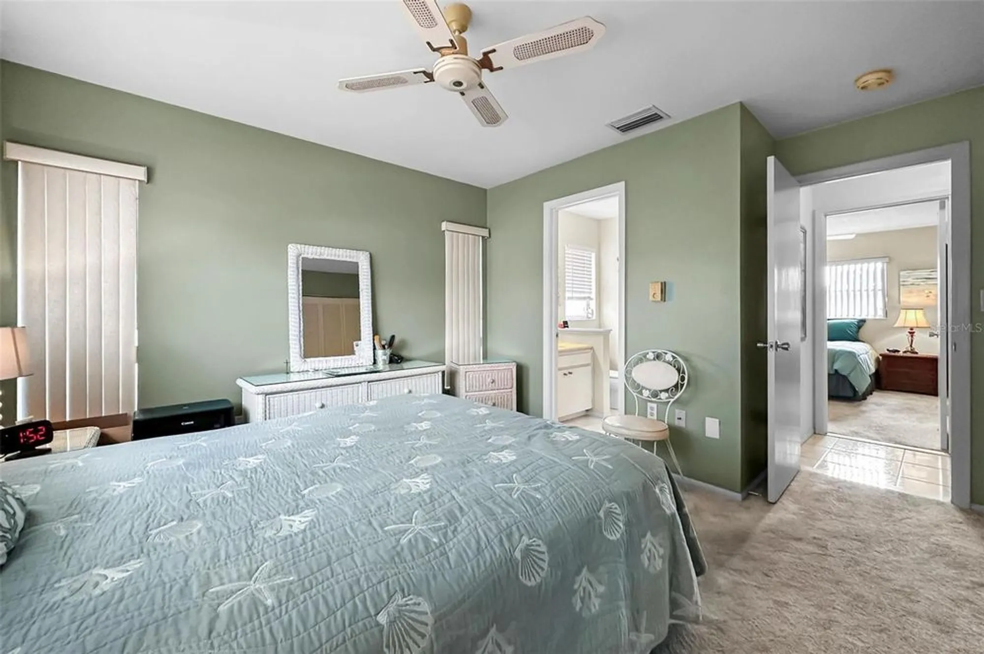 Property Slideshow image 16 of 50 | 1055 loch haven dr, Dunedin, FL, 34698