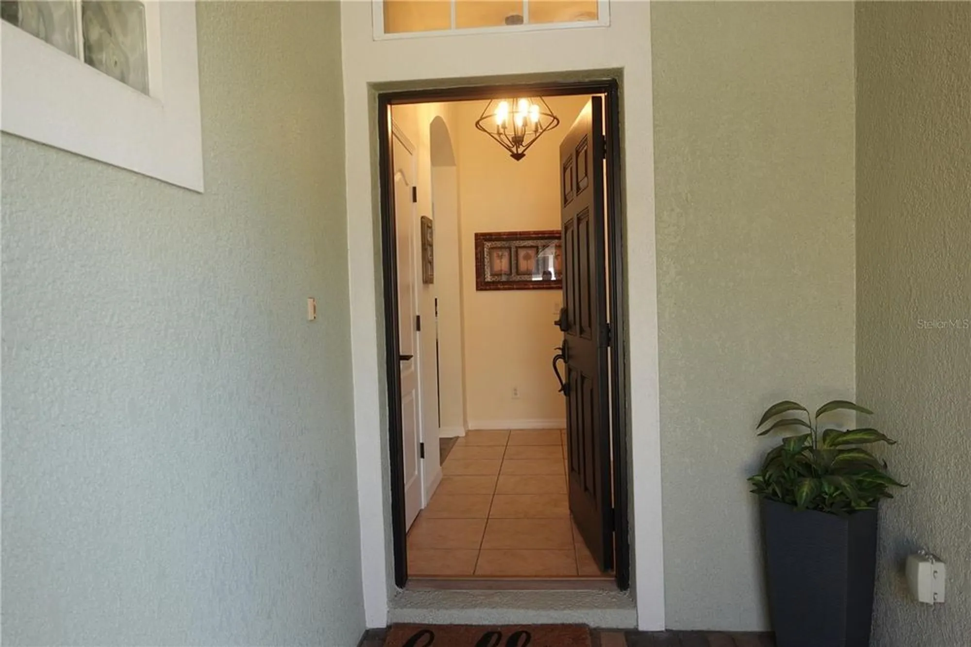 Property Slideshow image 4 of 44 | 920 regal manor way, Sun City Center, FL, 33573