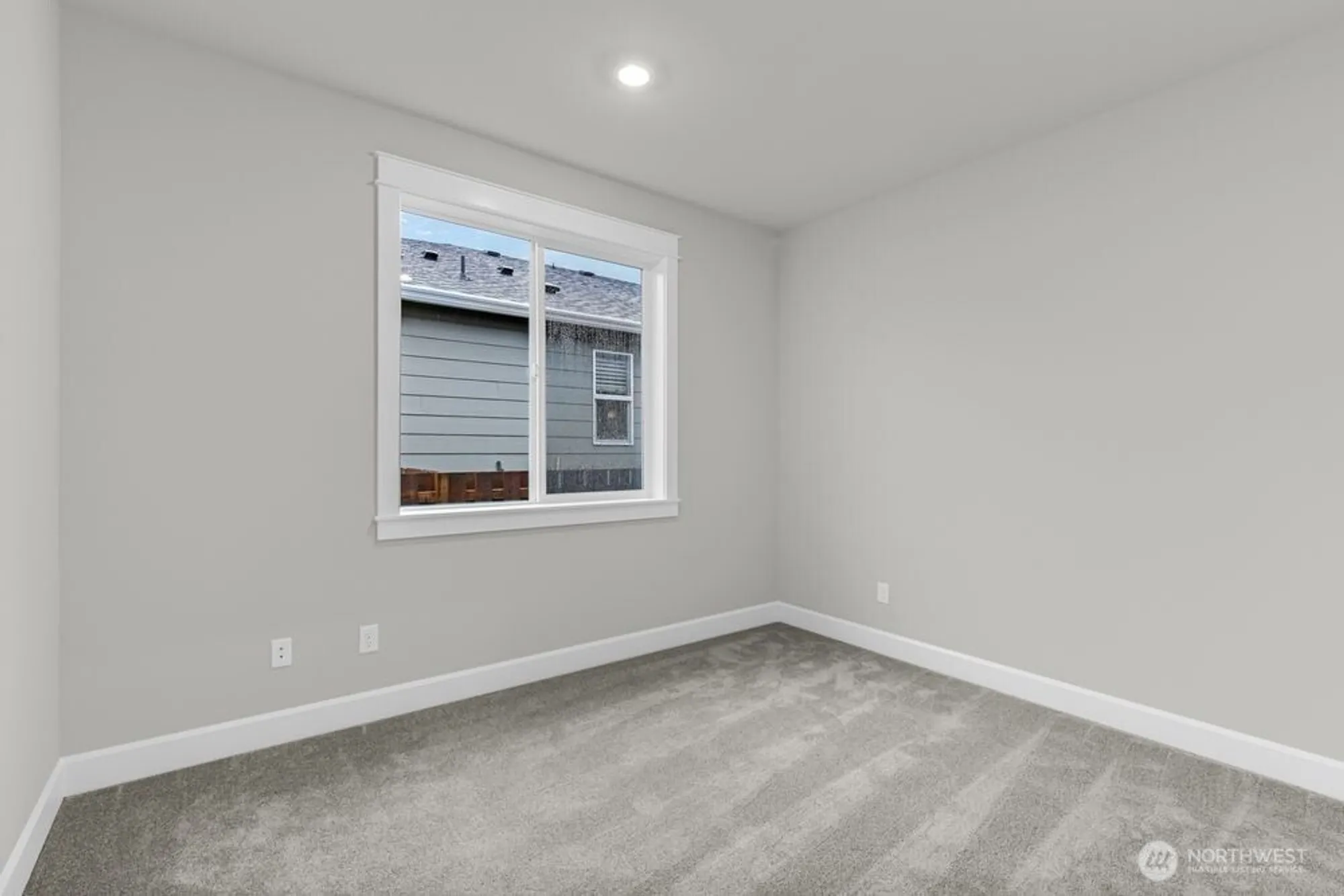 Property Slideshow image 11 of 23 | 9245 nootka ct, Lacey, WA, 98513