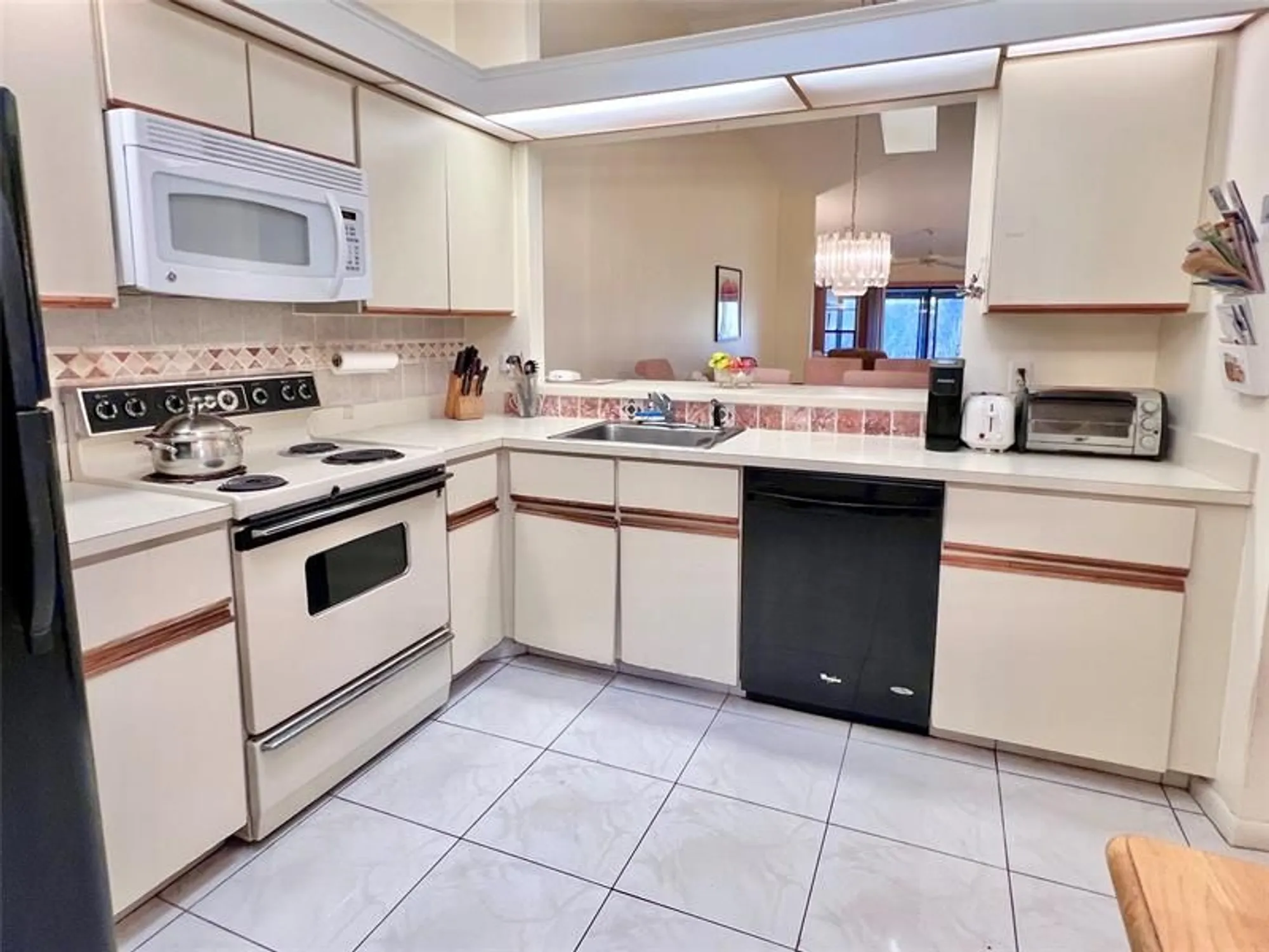 Property Slideshow image 7 of 51 | 10714 beach palm ct b, Boynton Beach, FL, 33437