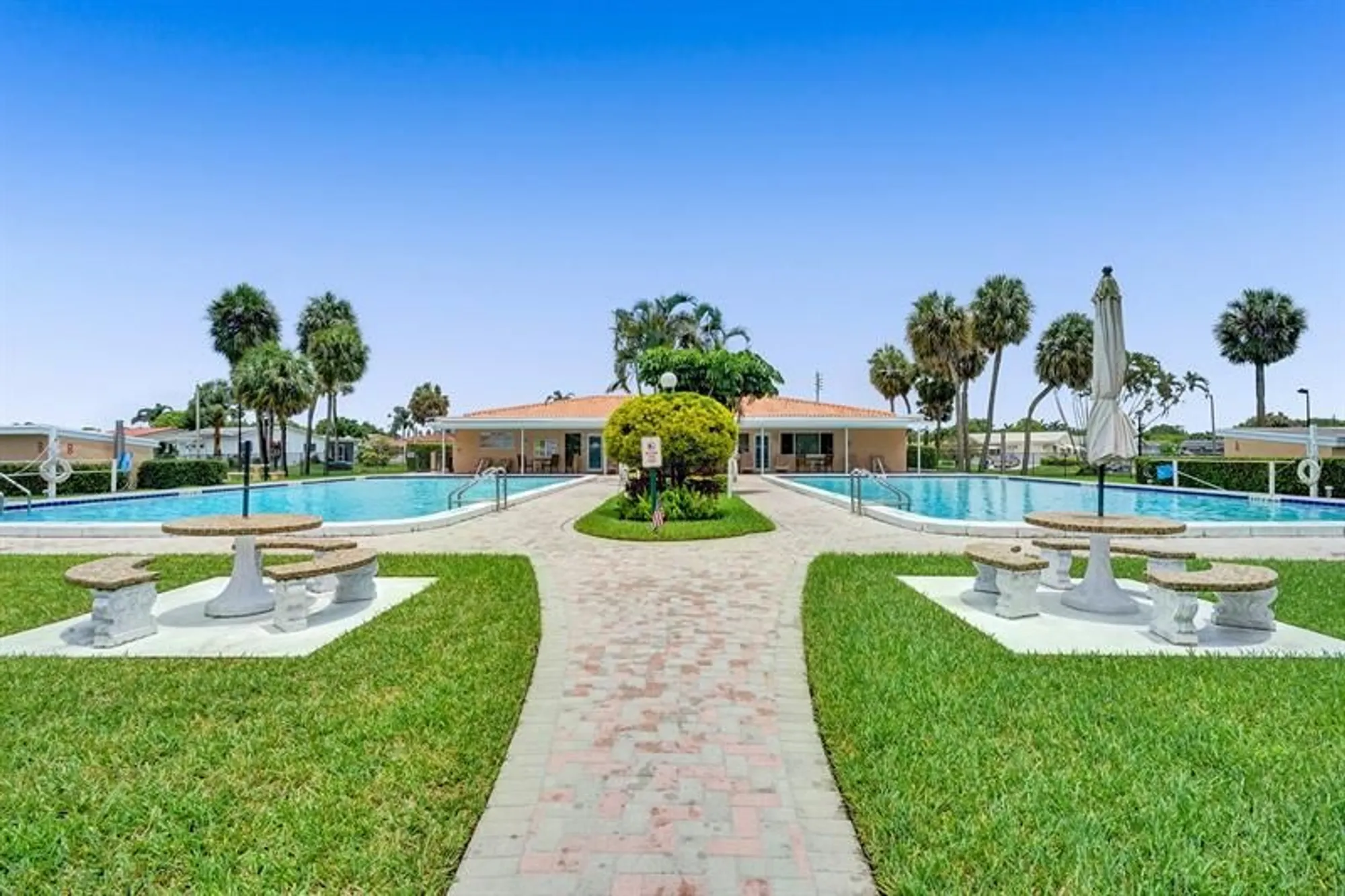 Property Slideshow image 43 of 46 | 4712 nw 41st ave, Lauderdale Lakes, FL, 33319