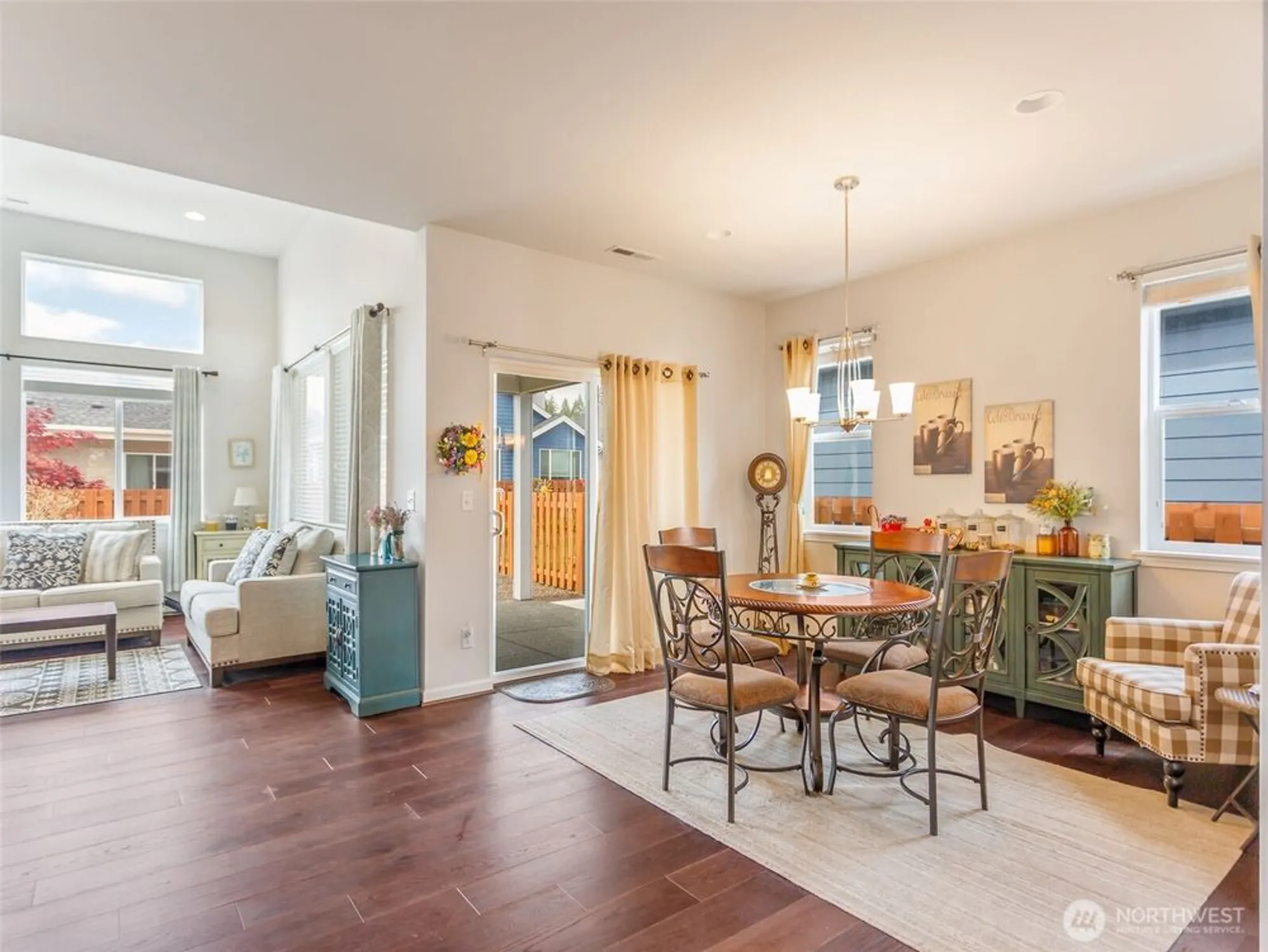 Property Slideshow image 6 of 23 | 3311 colville st, Lacey, WA, 98513