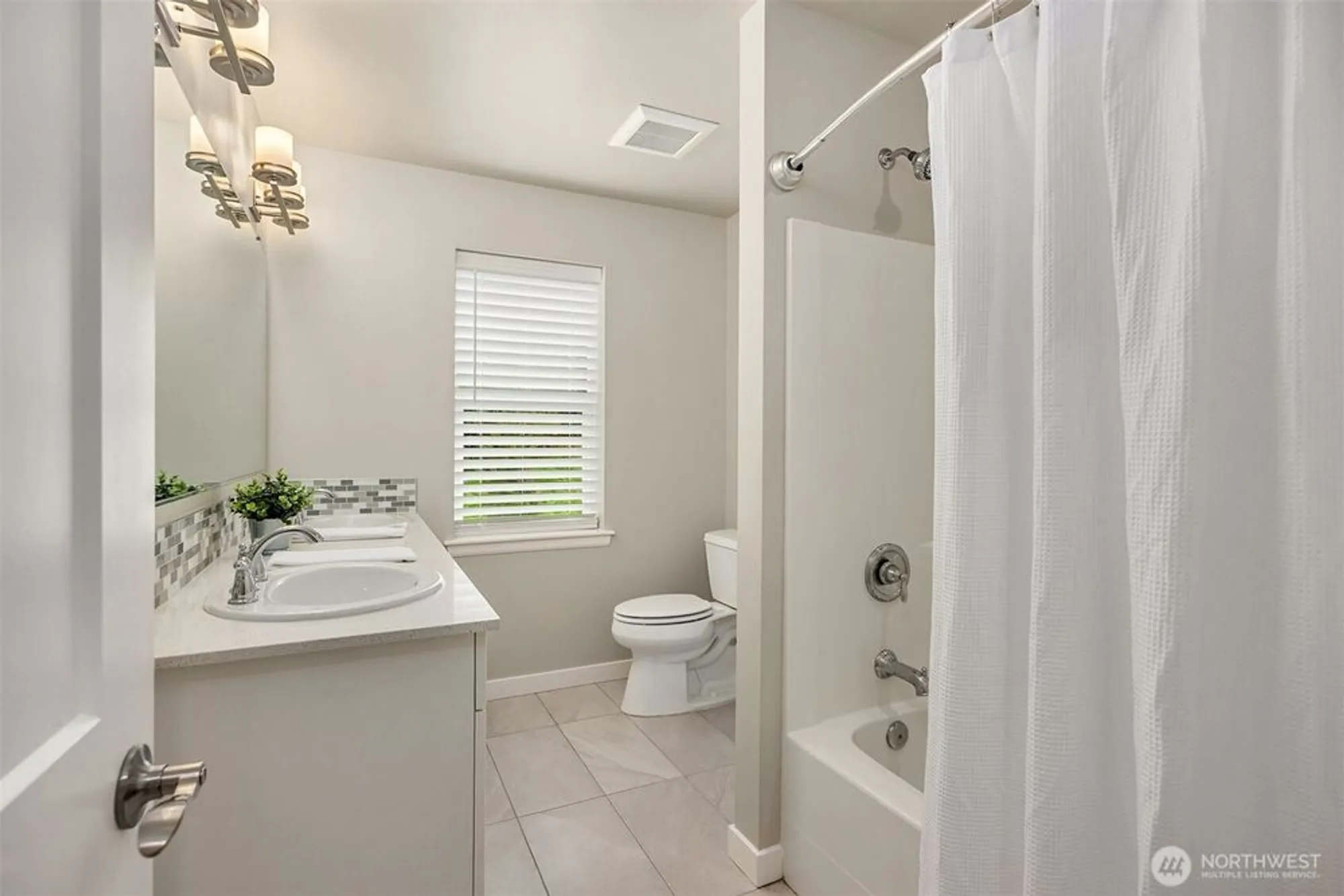 Property Slideshow image 22 of 32 | 490 mount constance way, Port Ludlow, WA, 98365