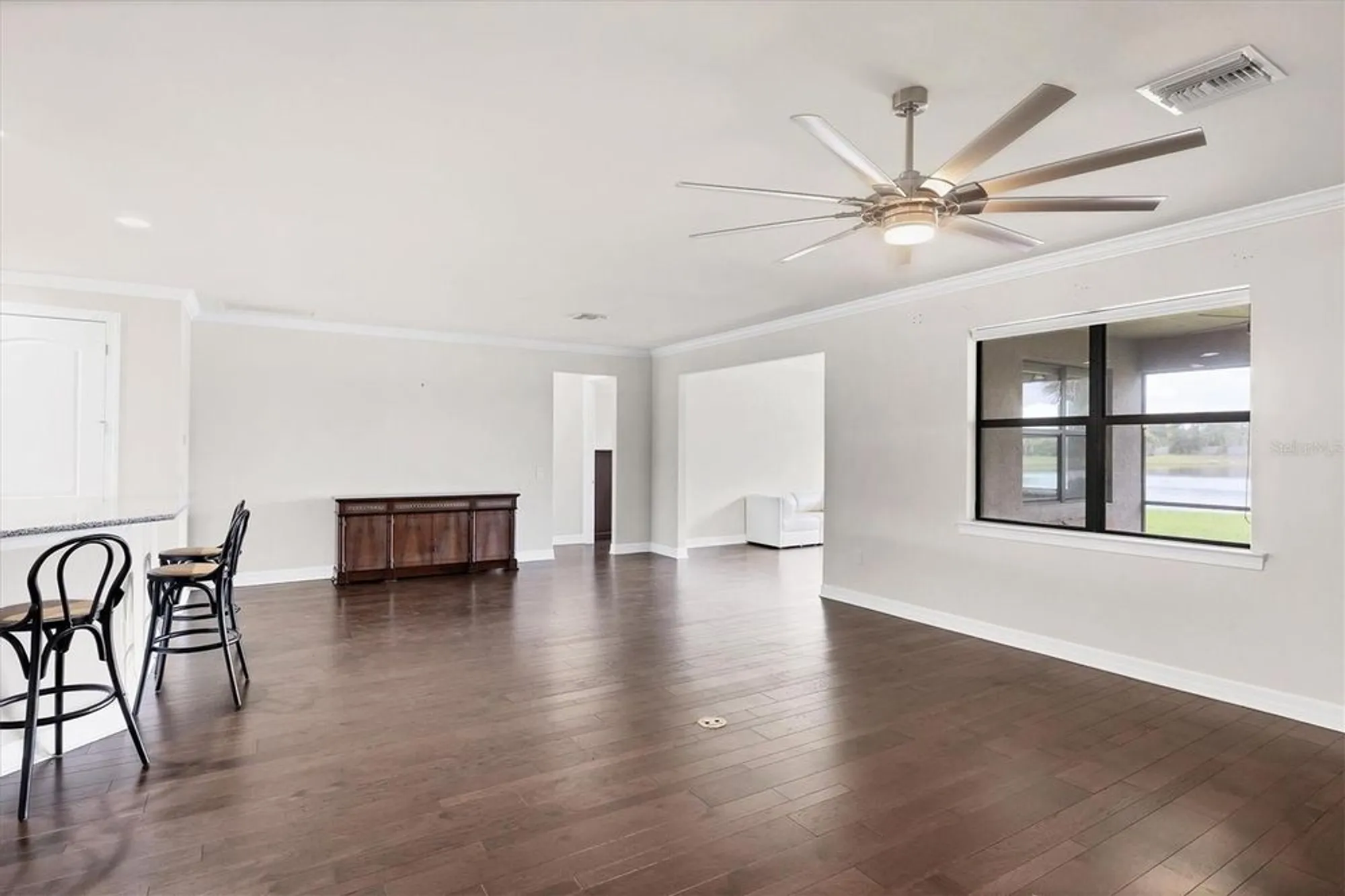 Property Slideshow image 8 of 54 | 5923 snowy egret dr, Sarasota, FL, 34238