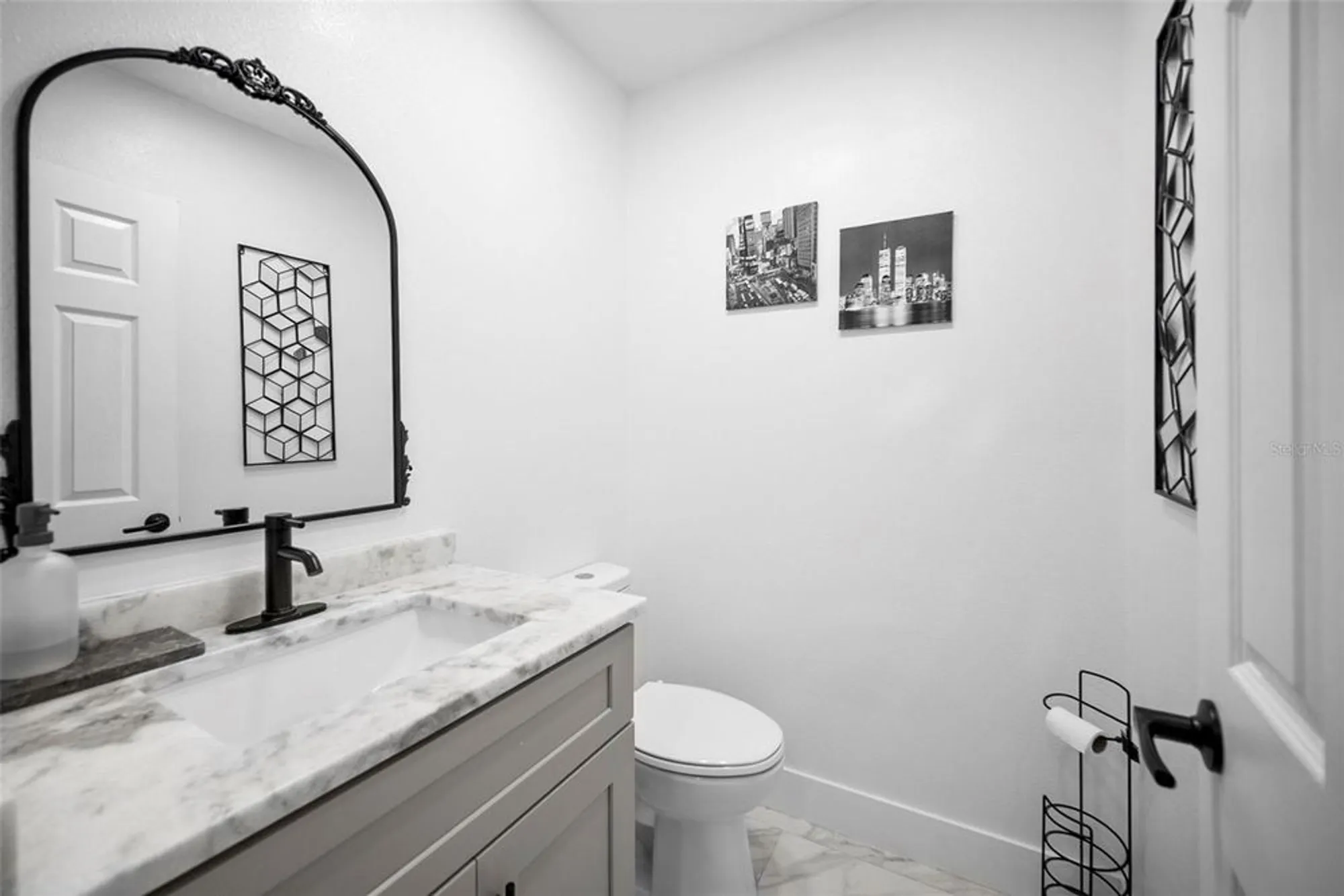 Property Slideshow image 10 of 27 | 19029 us highway 19 n apt 6-16, Clearwater, FL, 33764