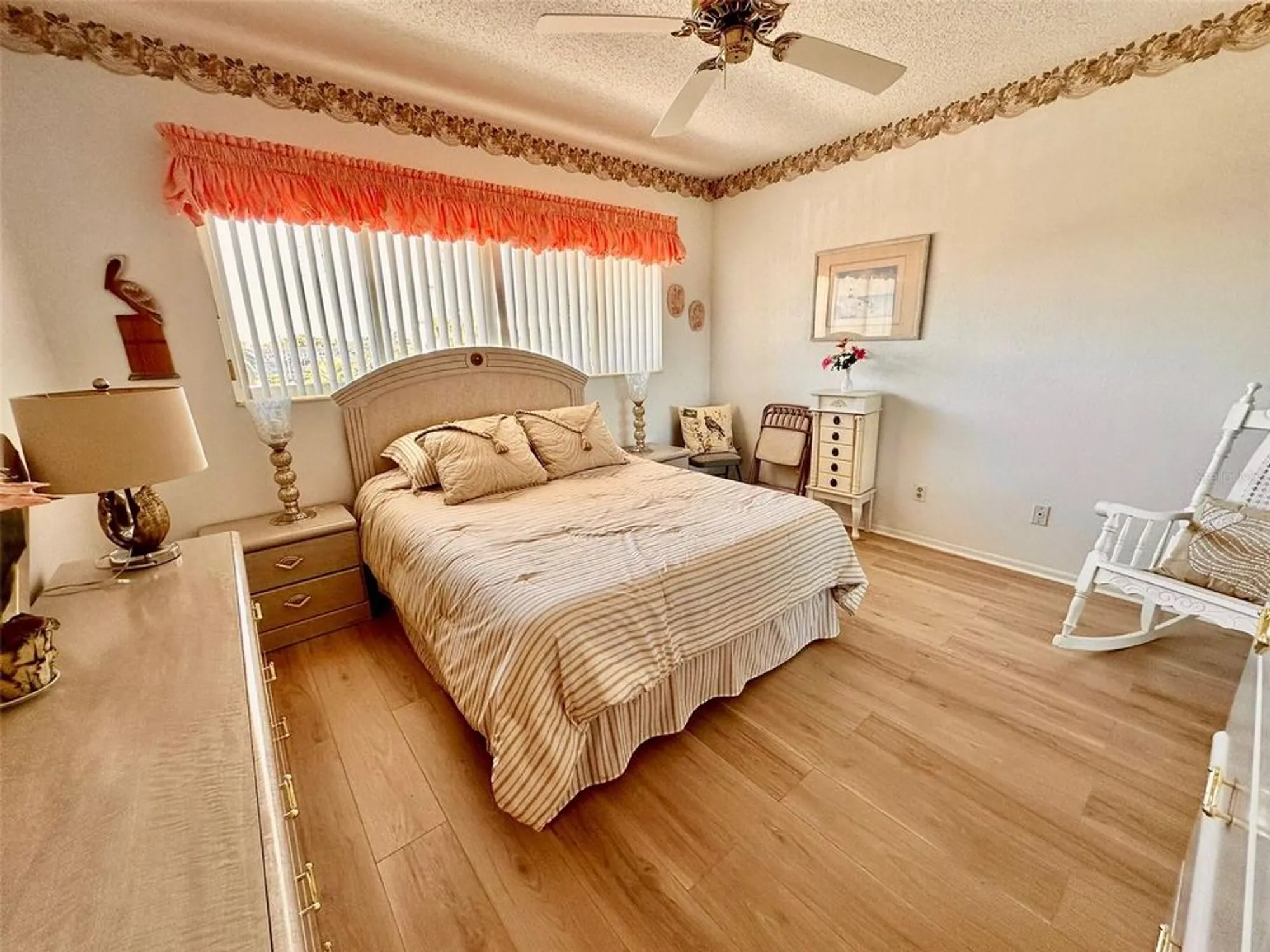 Property Slideshow image 10 of 40 | 2340 grecian way apt 56, Clearwater, FL, 33763