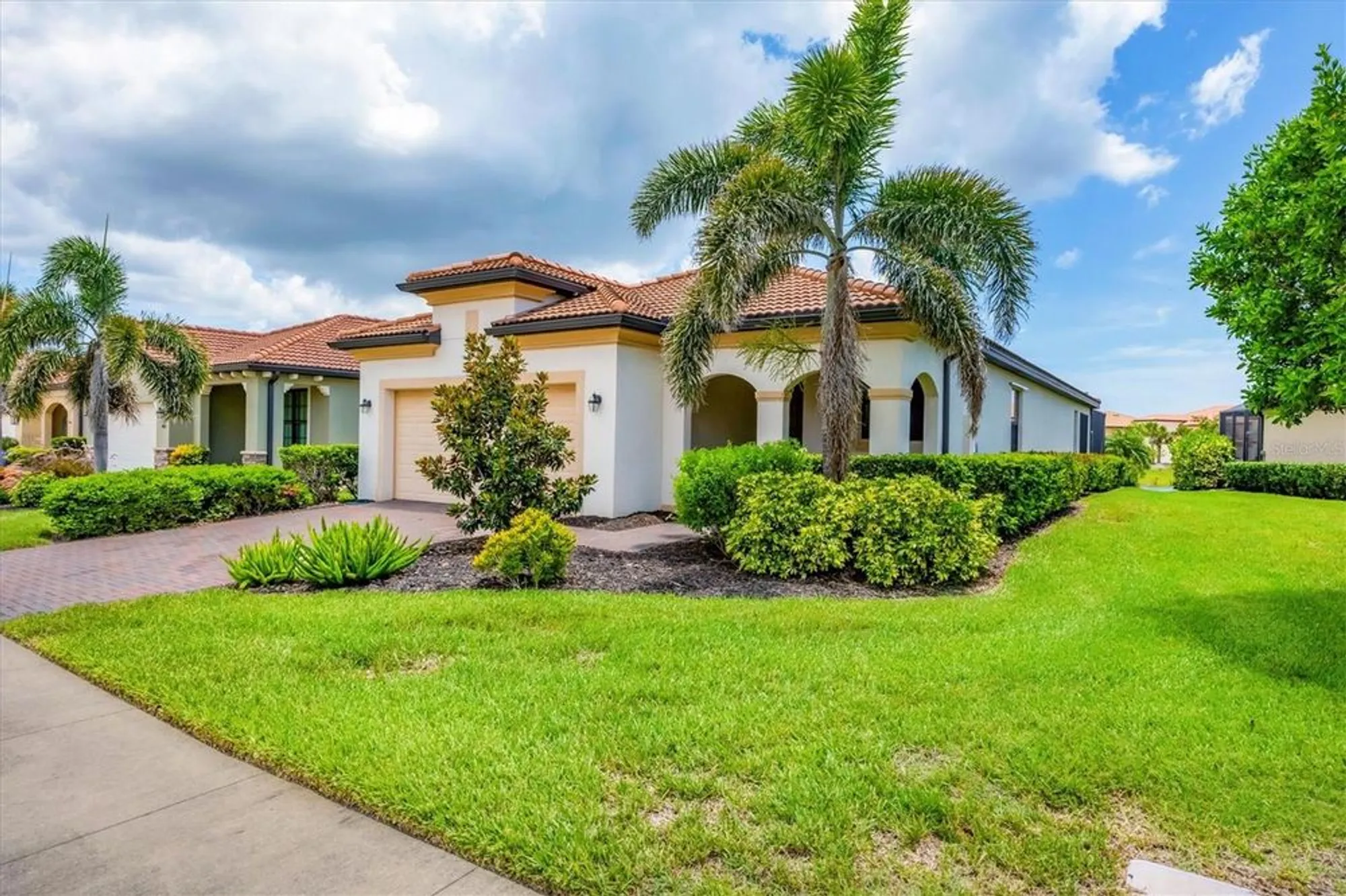 Property Slideshow image 4 of 100 | 10061 cozy grove dr, Venice, FL, 34293