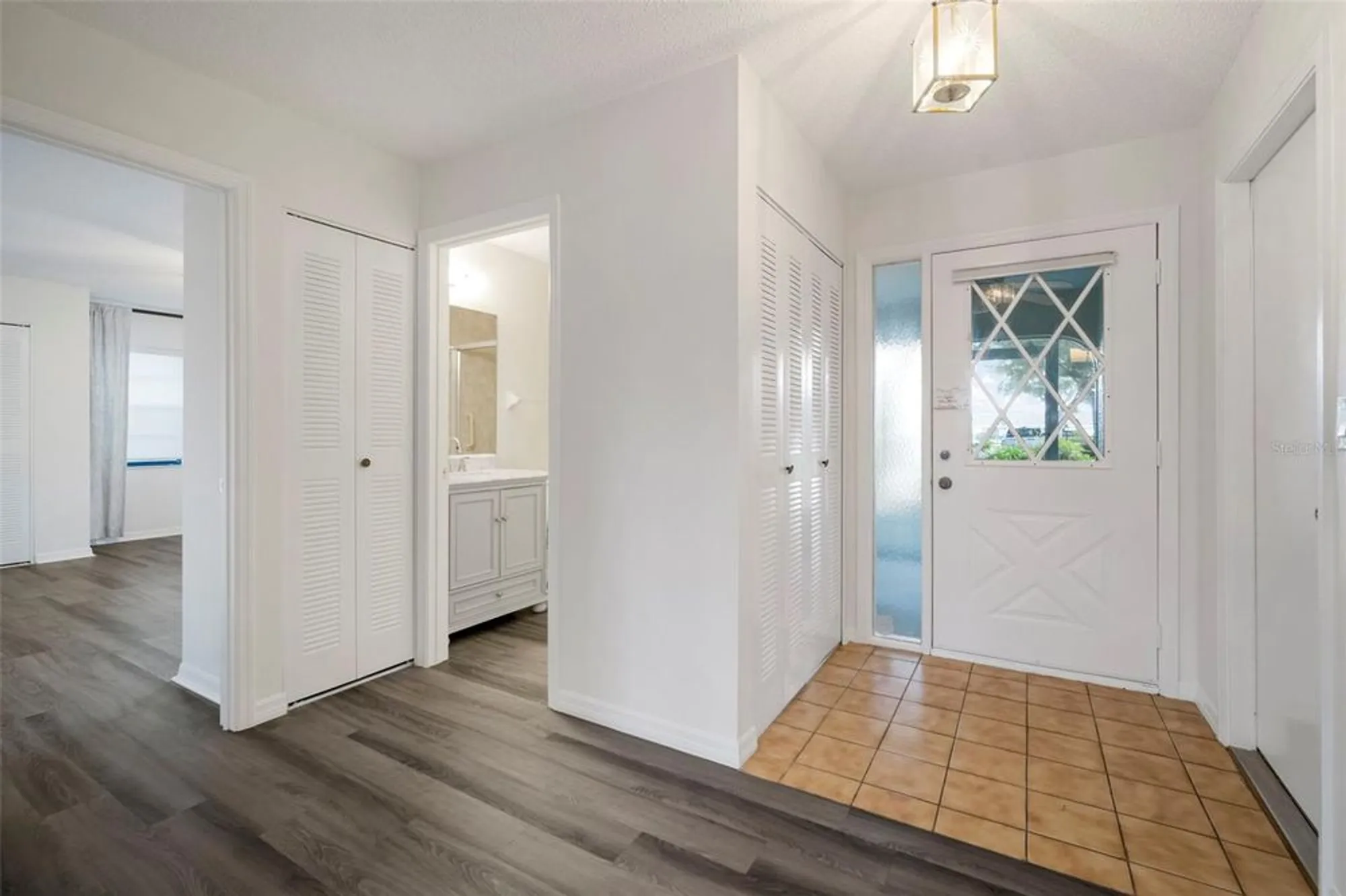 Property Slideshow image 5 of 53 | 1508 ingram dr # 20, Sun City Center, FL, 33573