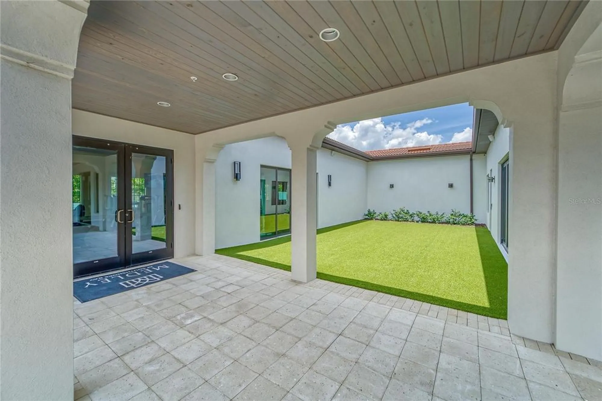 Property Slideshow image 78 of 96 | 5319 windy grove dr, Wimauma, FL, 33598