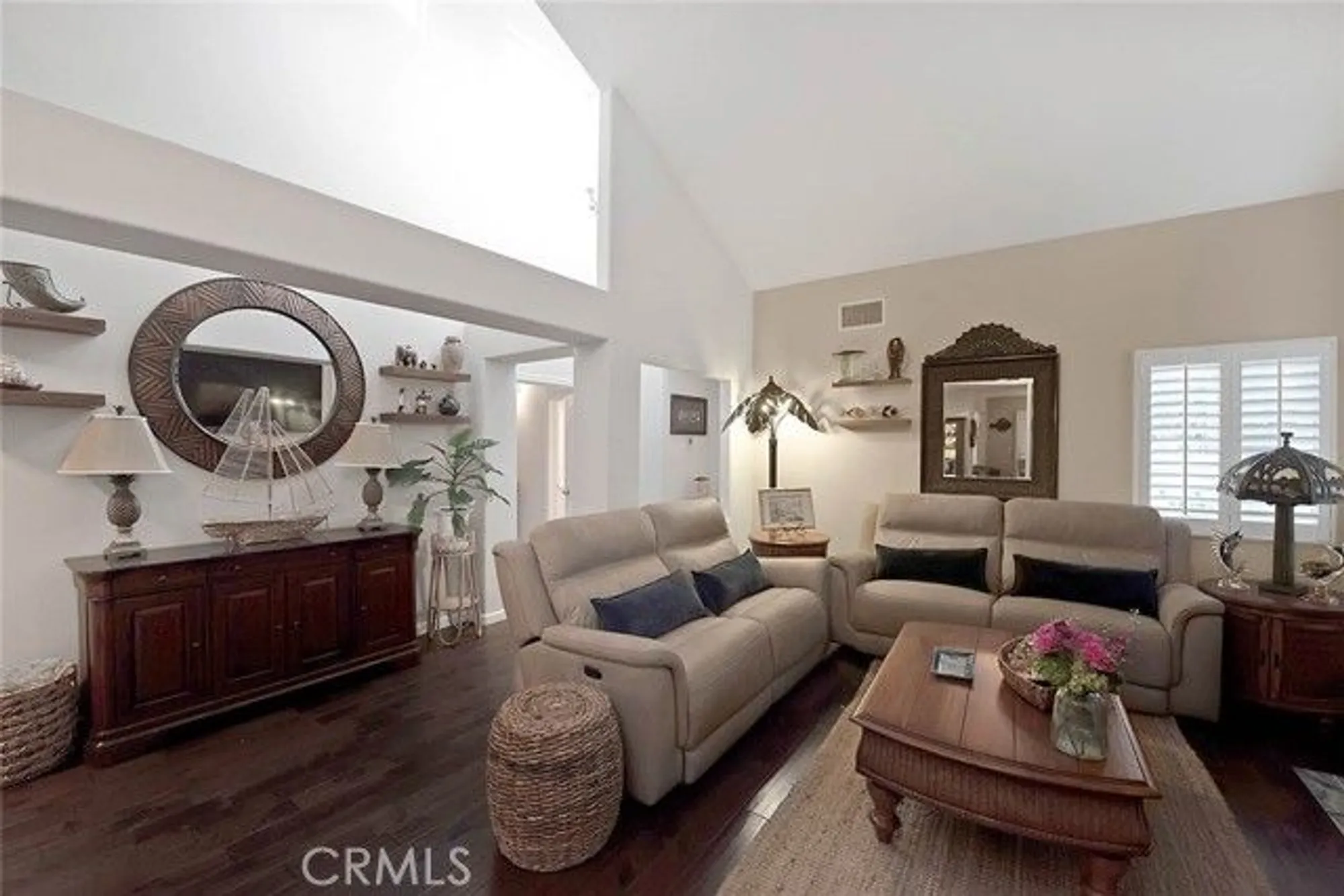 Property Slideshow image 8 of 50 | 40295 via francisco, Murrieta, CA, 92562