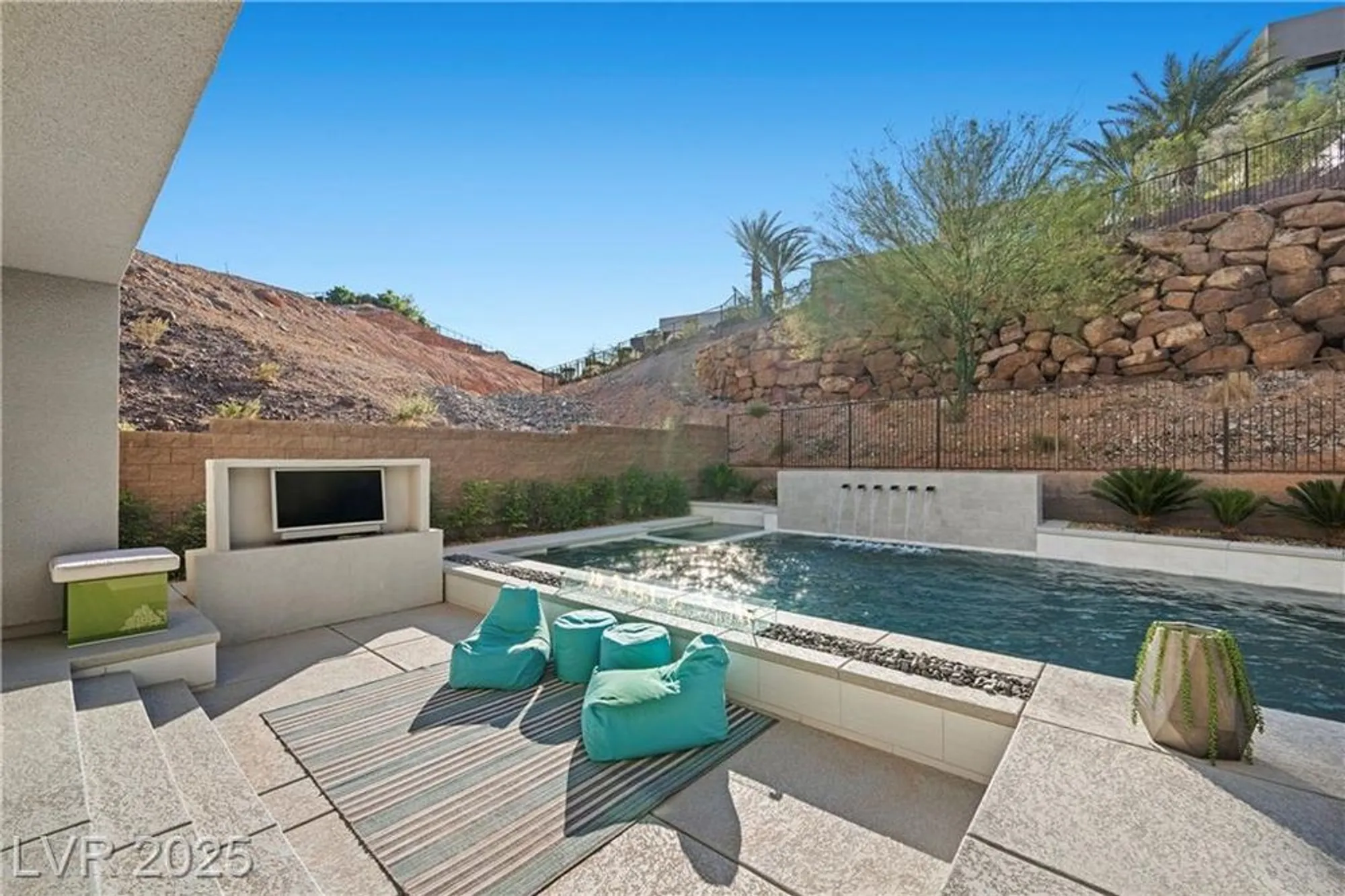 Property Slideshow image 78 of 99 | 5 highland cove ln, Henderson, NV, 89011