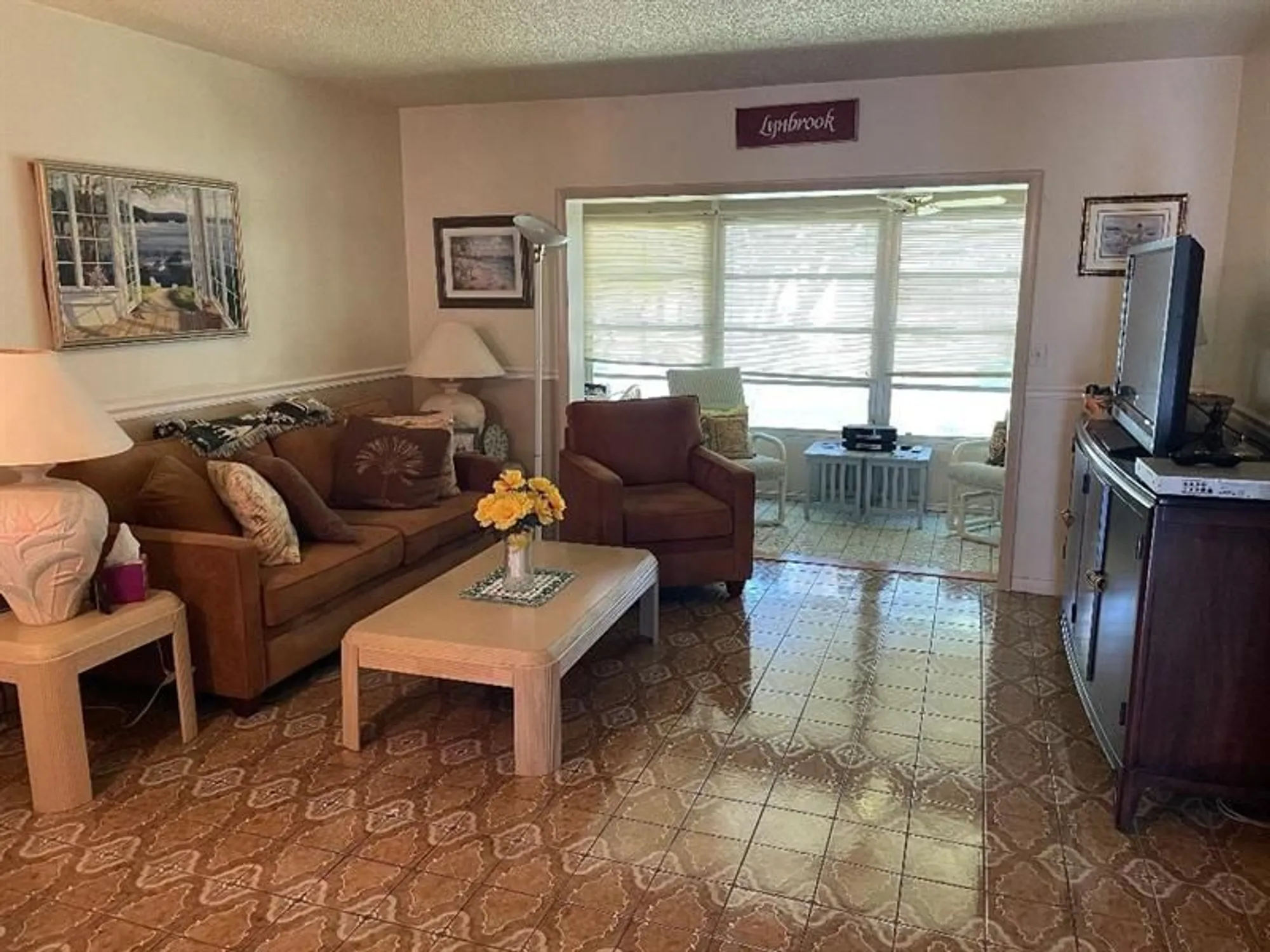 Property Slideshow image 6 of 25 | 7410 nw 1st st 202, Margate, FL, 33063