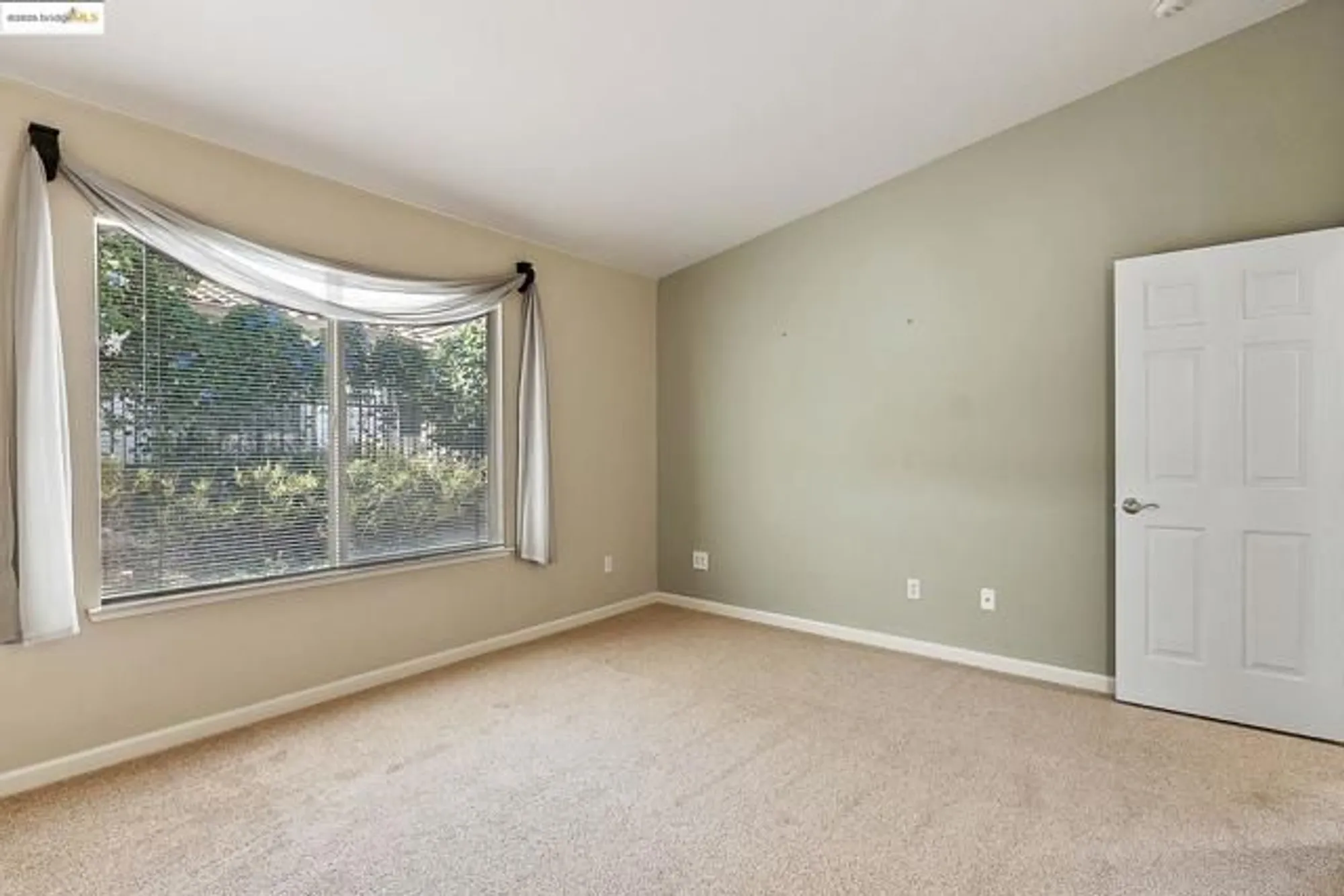 Property Slideshow image 22 of 31 | 617 twin lakes ln, Rio Vista, CA, 94571