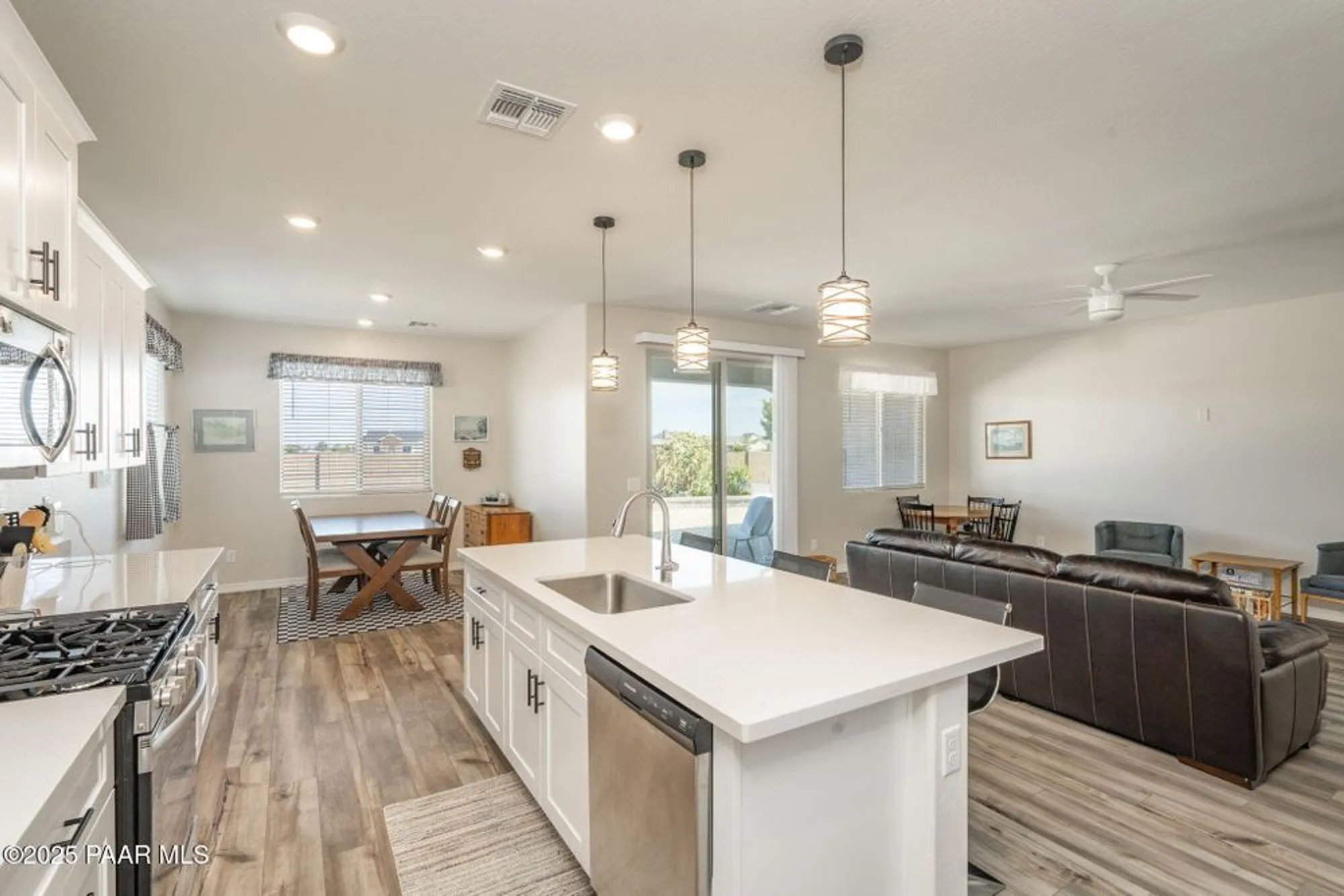 Property Slideshow image 13 of 37 | 7724 e turnberry dr, Prescott Valley, AZ, 86315
