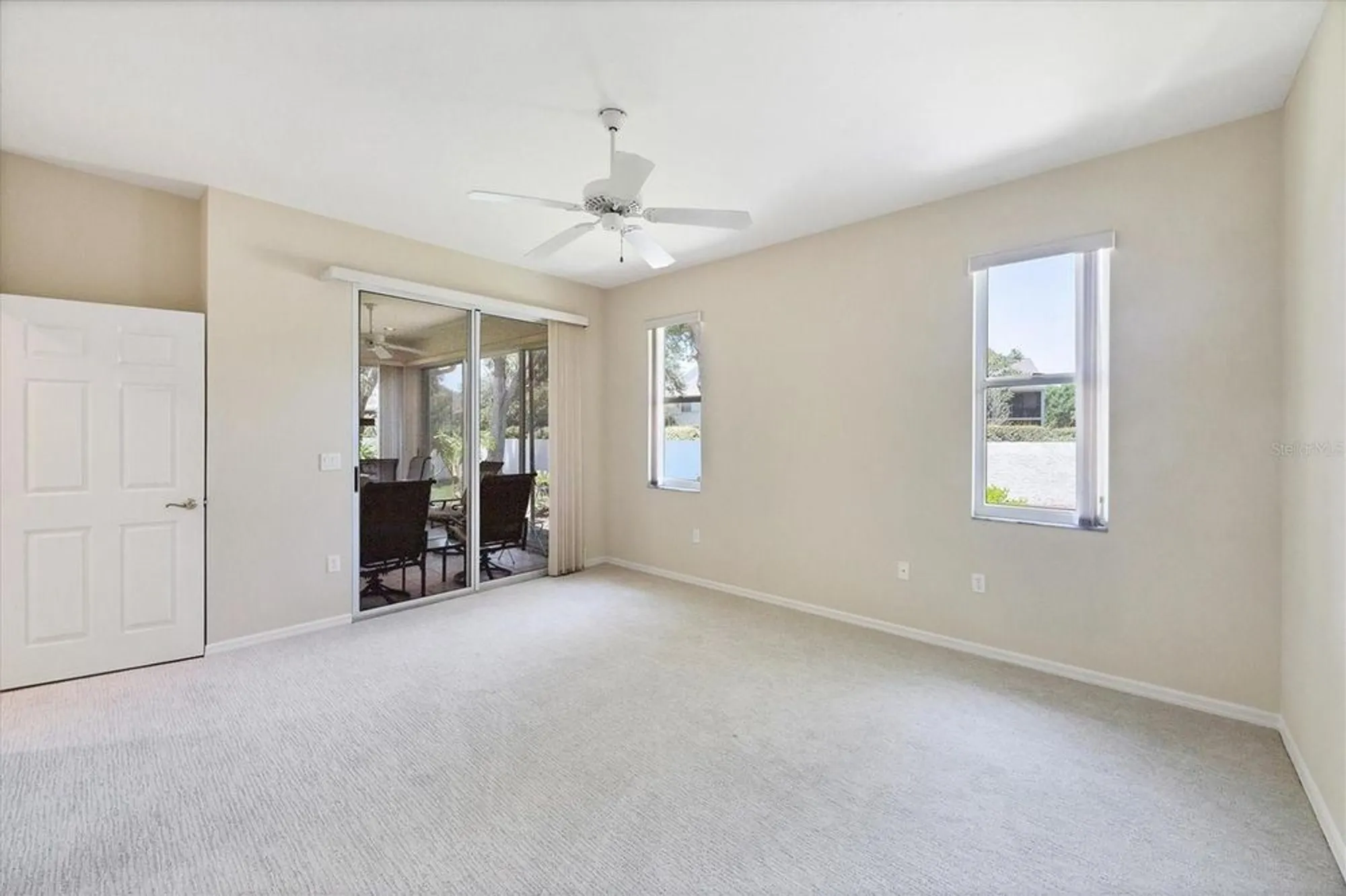 Property Slideshow image 18 of 55 | 6222 country club way, Sarasota, FL, 34243