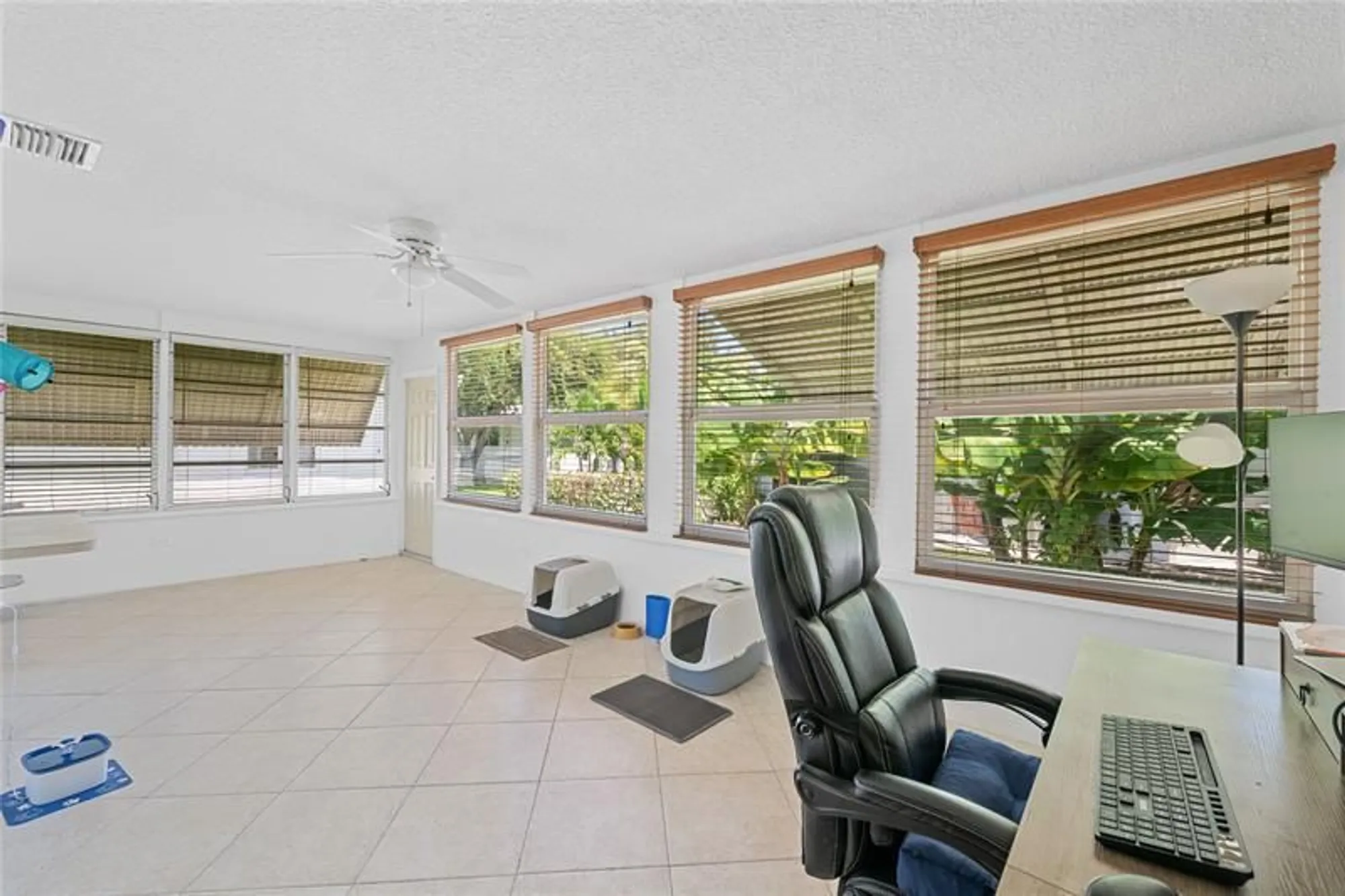 Property Slideshow image 11 of 35 | 220 s golf blvd, Pompano Beach, FL, 33064