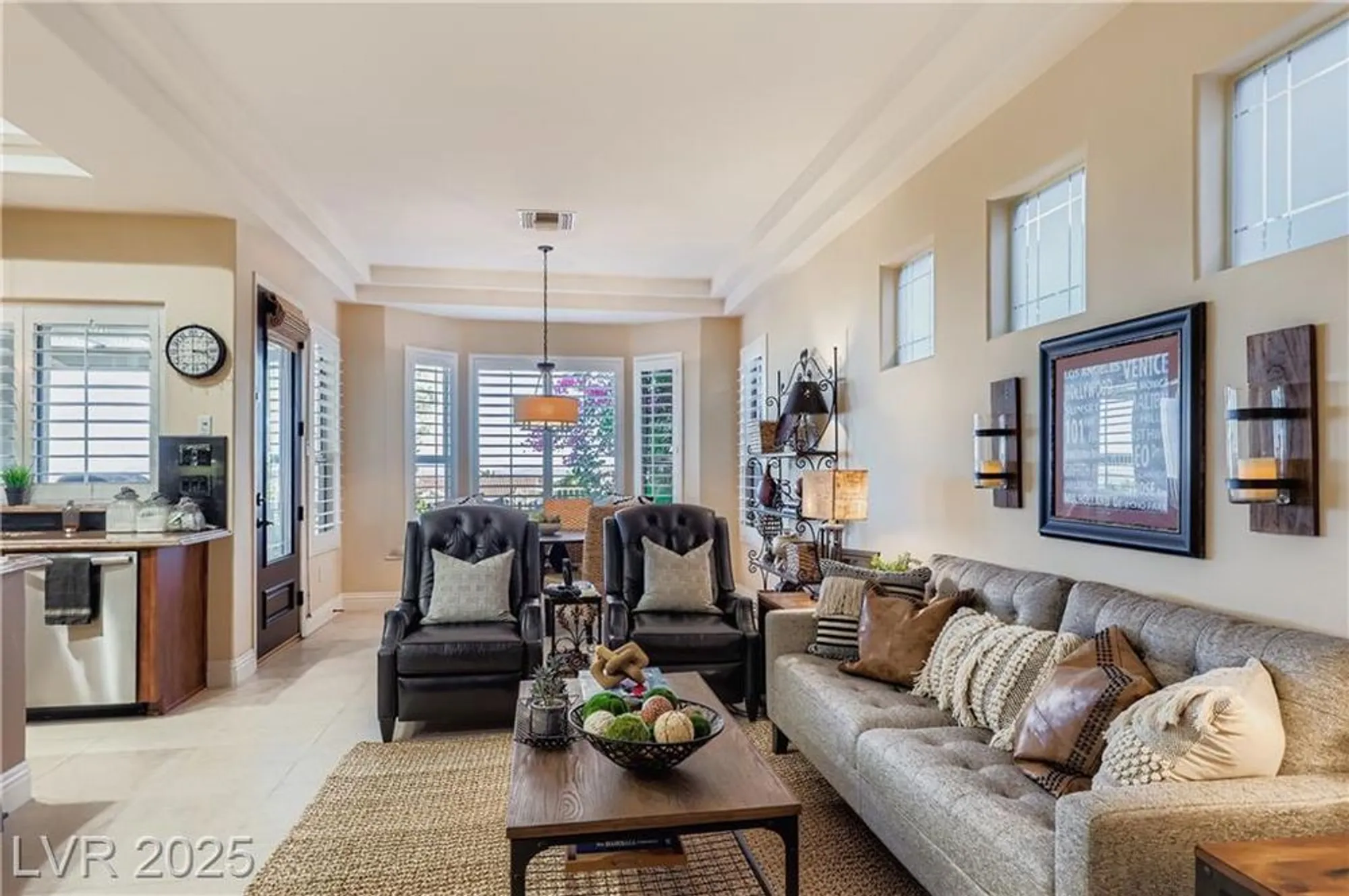 Property Slideshow image 32 of 35 | 2800 darby falls dr, Las Vegas, NV, 89134