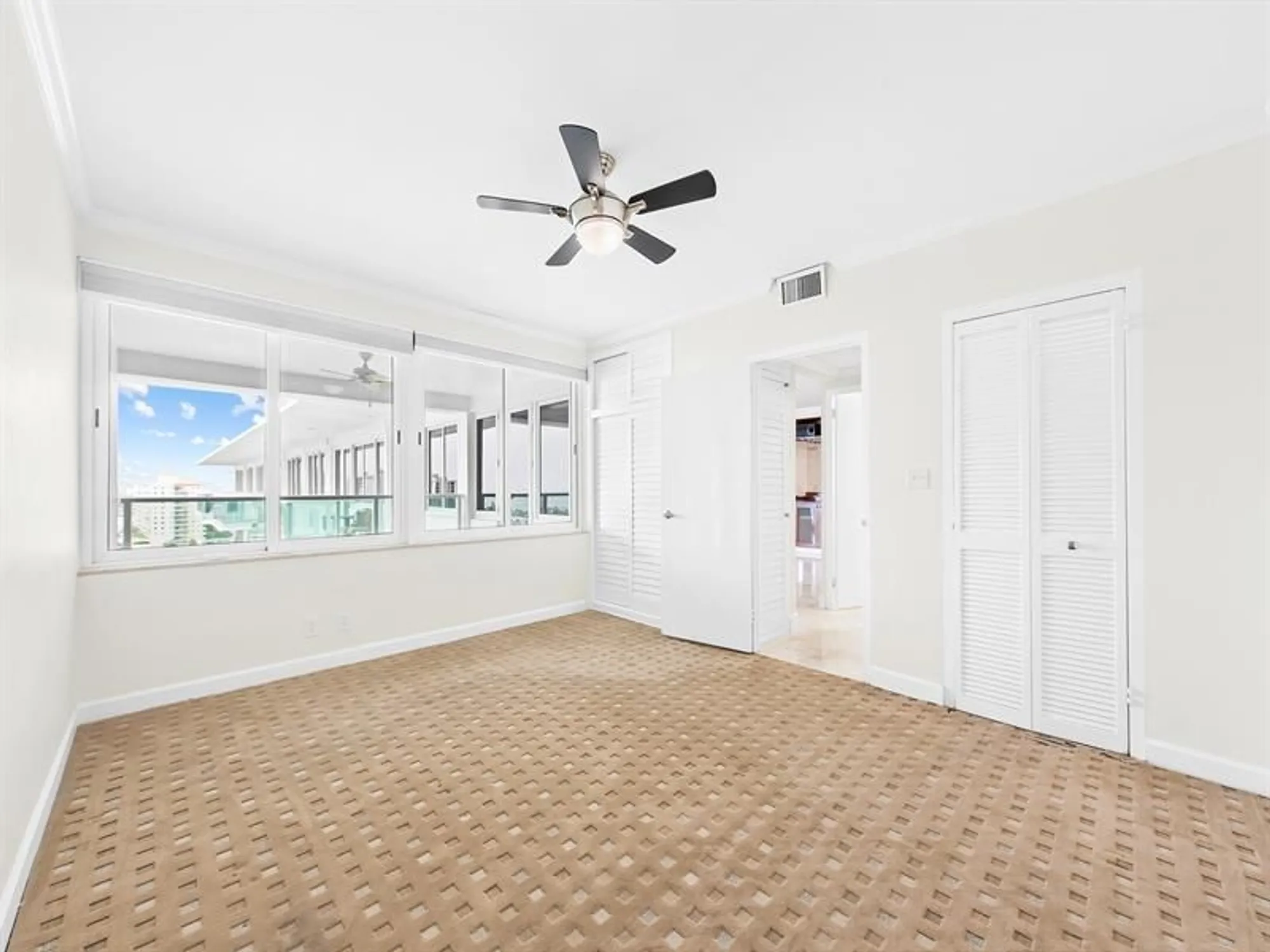 Property Slideshow image 8 of 27 | 3233 ne 34th st 1712, Fort Lauderdale, FL, 33308