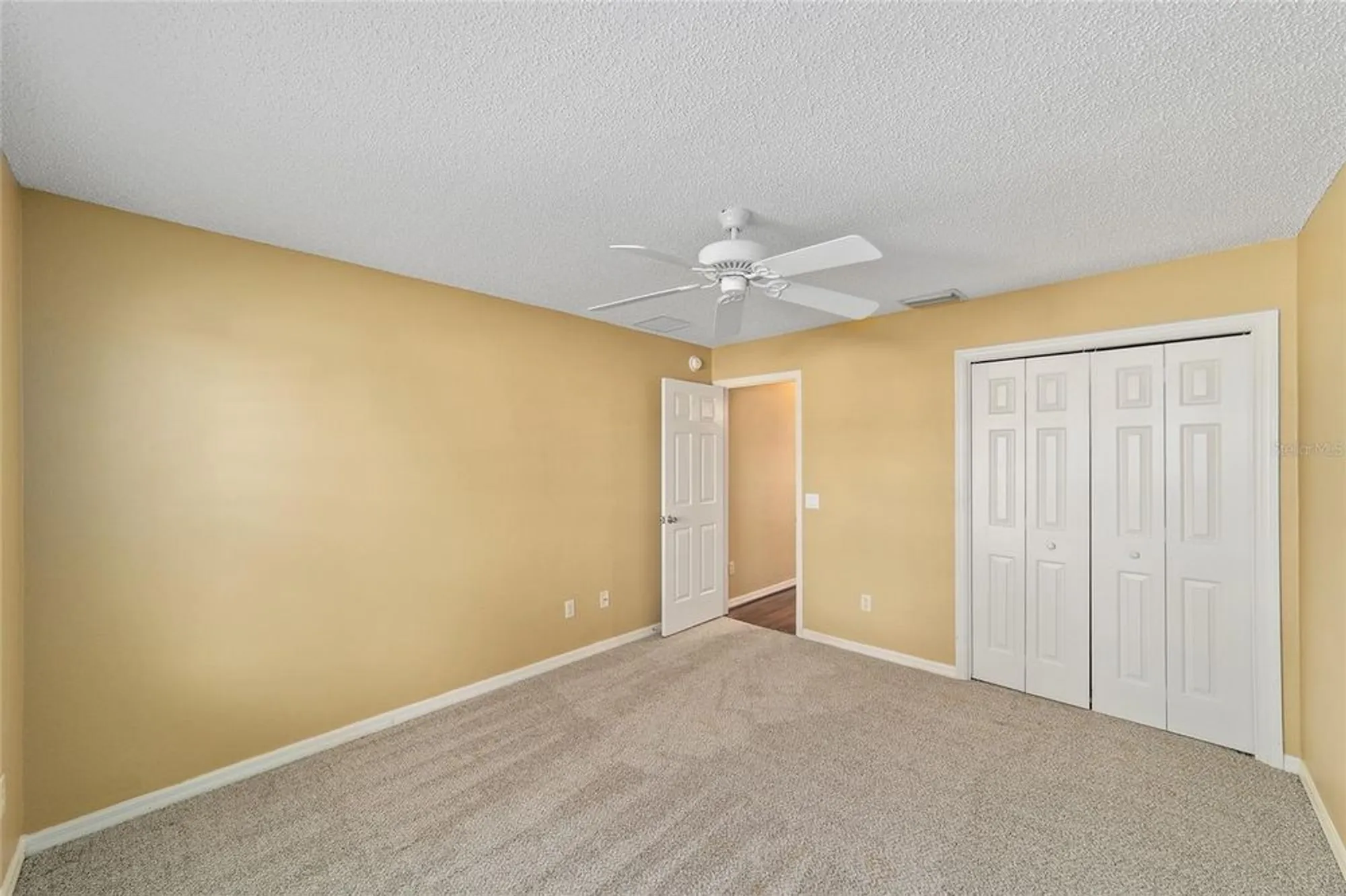 Property Slideshow image 22 of 34 | 290 jefferson ln, The Villages, FL, 32162