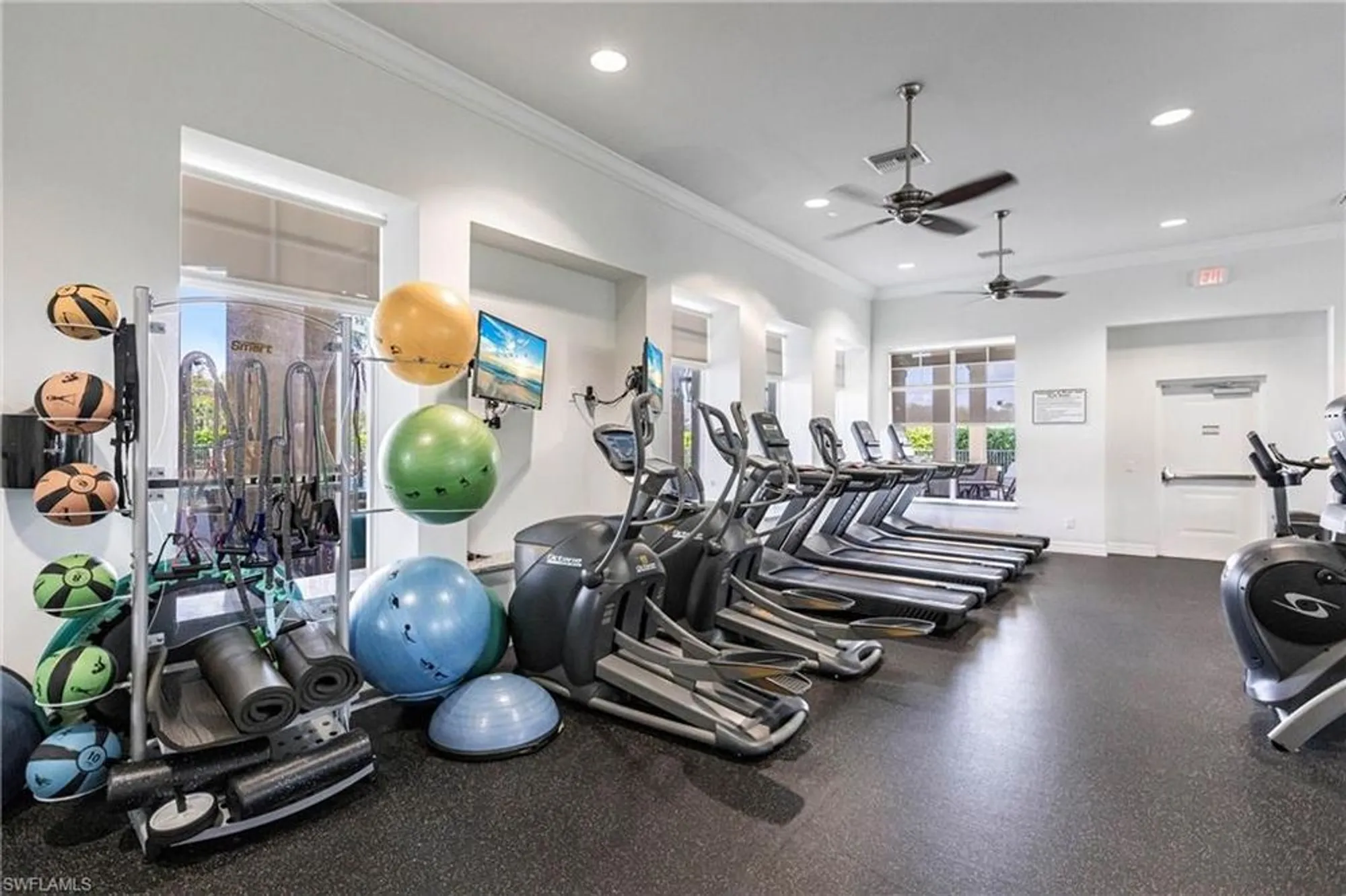 Property Slideshow image 43 of 49 | 2155 summersweet dr, Alva, FL, 33920