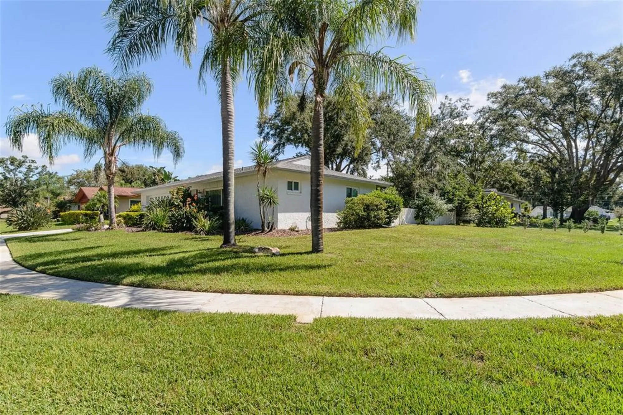 Property Slideshow image 4 of 56 | 1137 lanyard st, Palm Harbor, FL, 34685