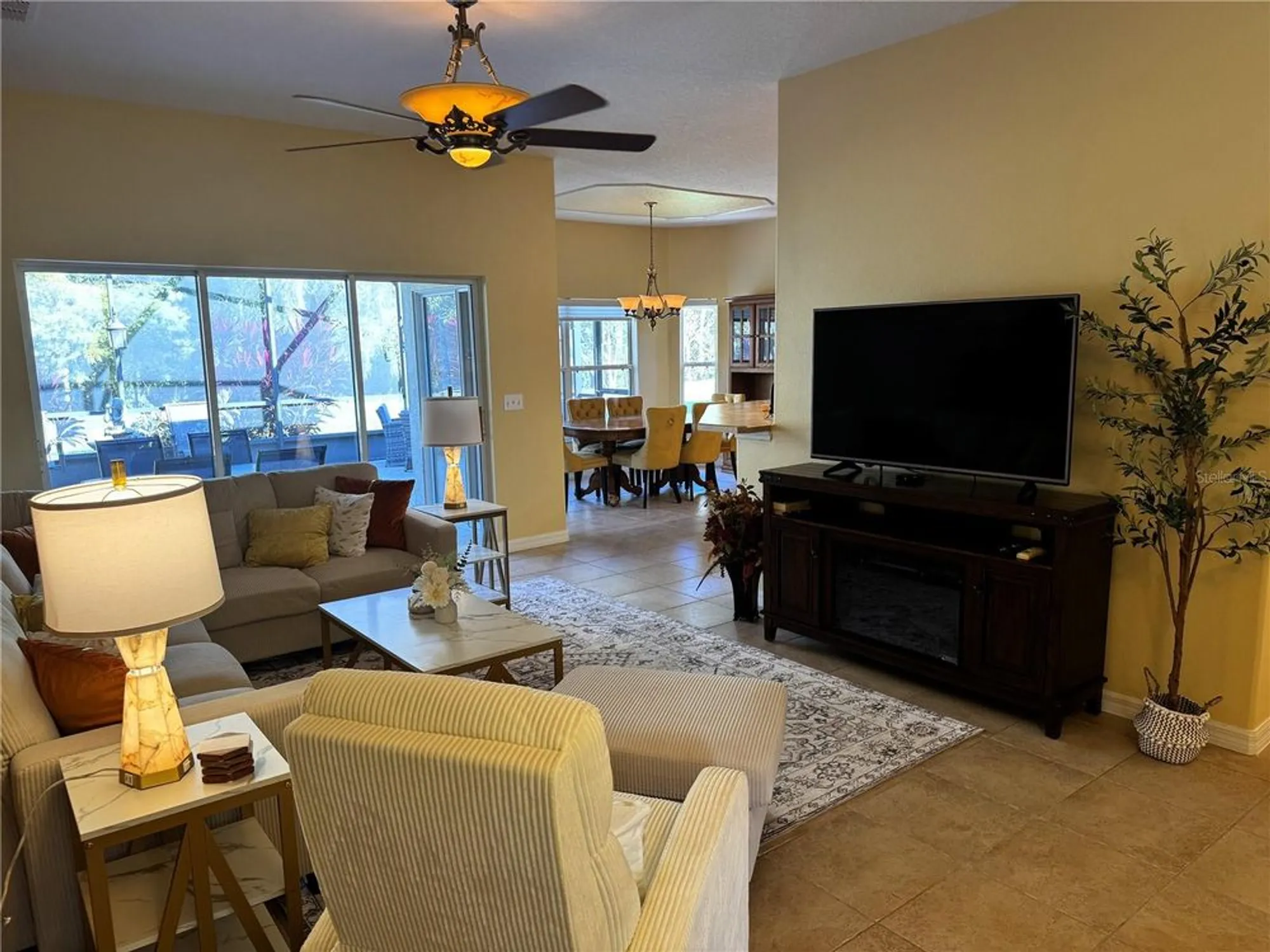 Property Slideshow image 13 of 68 | 100 vizcaya ct, Poinciana, FL, 34759