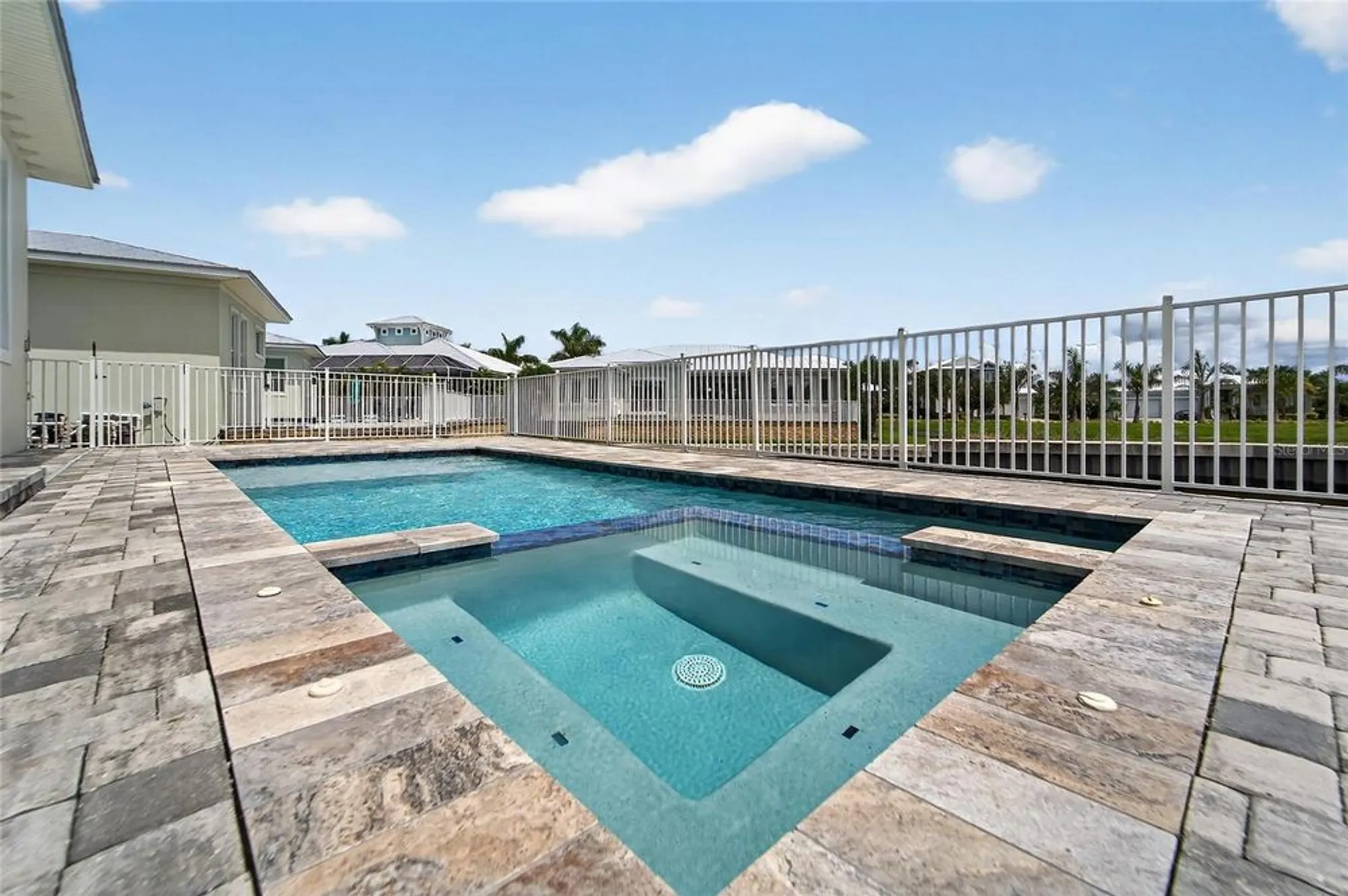 Property Slideshow image 7 of 100 | 5713 tybee island dr, Apollo Beach, FL, 33572