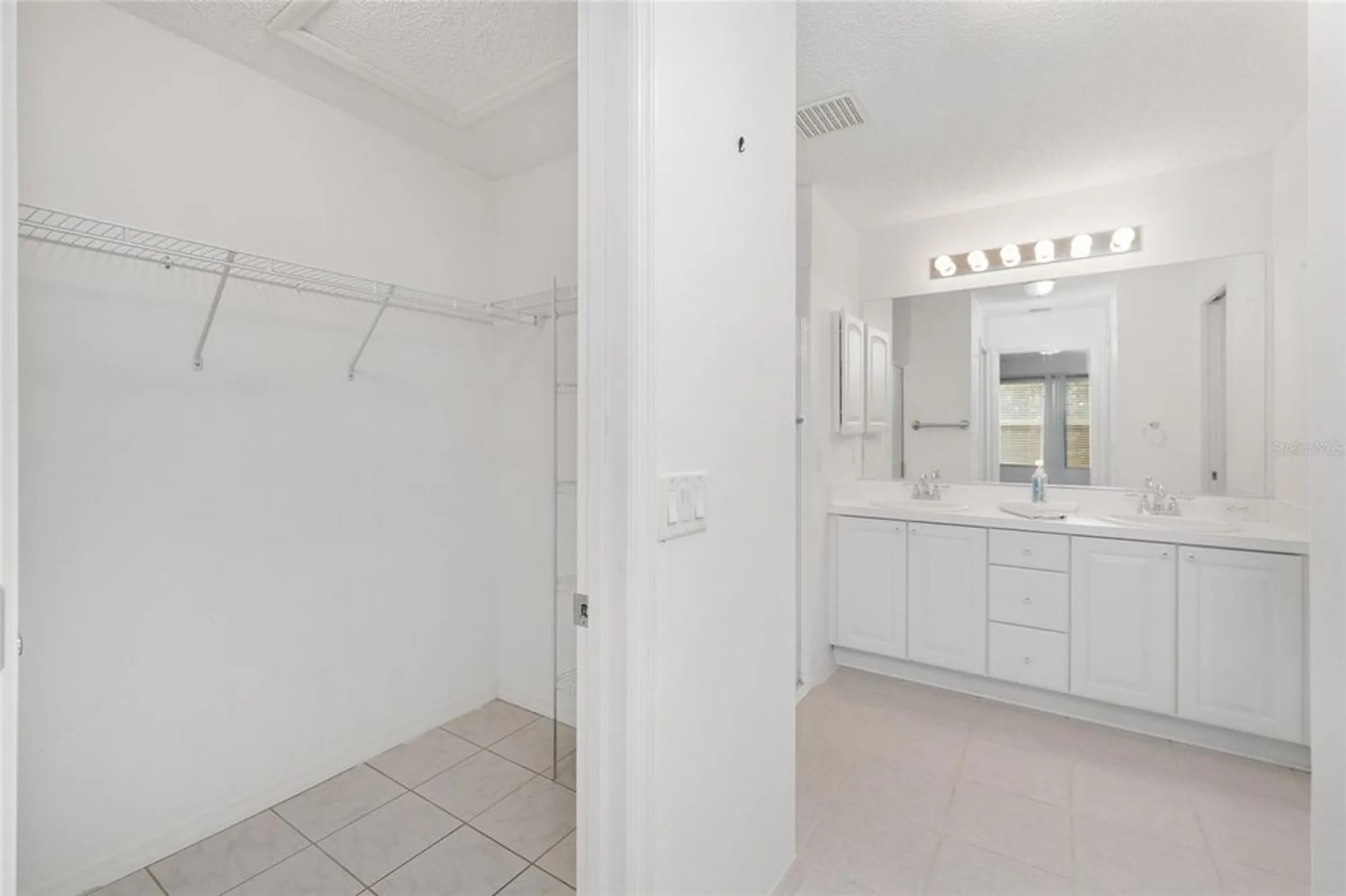 Property Slideshow image 40 of 72 | 560 smithfield pl, The Villages, FL, 32162