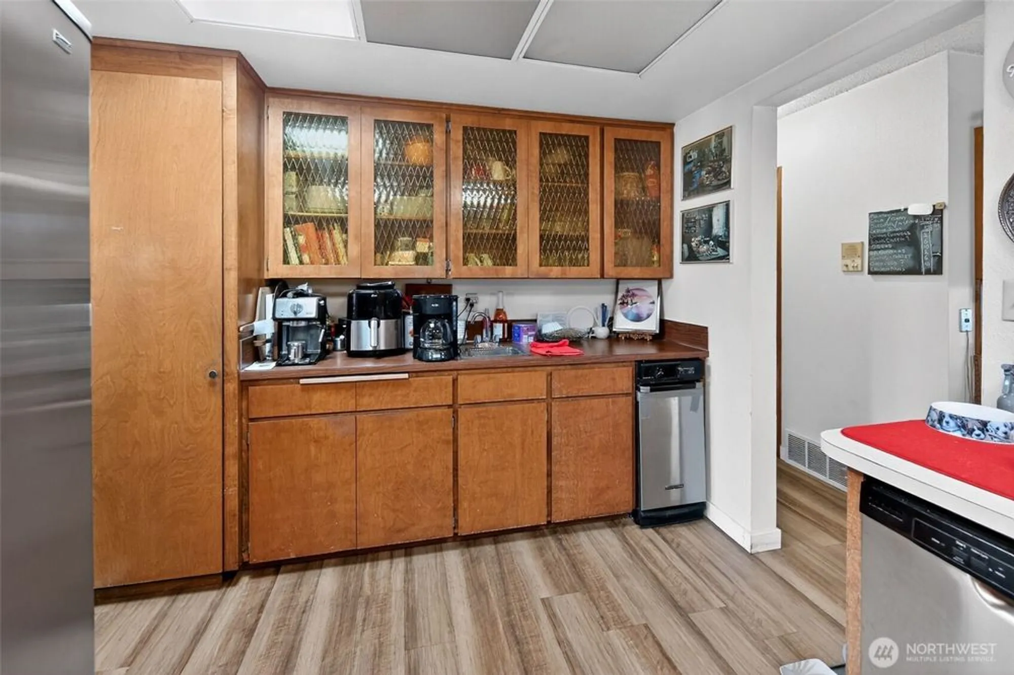 Property Slideshow image 14 of 30 | 10717 glen acres dr s # 735, Burien, WA, 98168