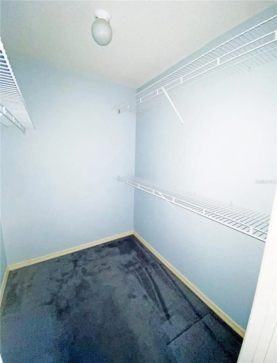 Property Slideshow image 11 of 13 | 1518 oakview cir, Winter Haven, FL, 33880