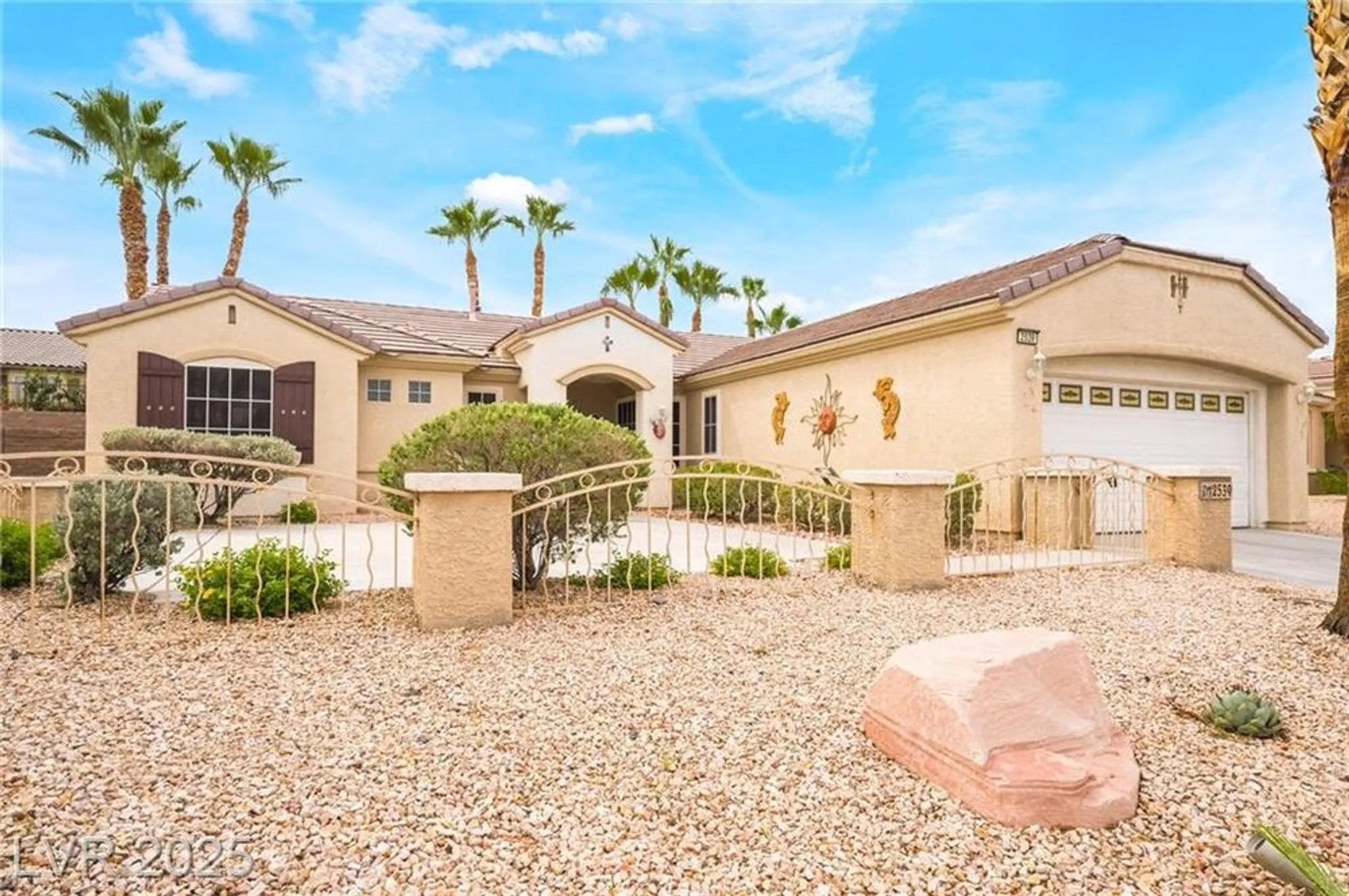 Property Slideshow image 4 of 58 | 2539 evansville ave, Henderson, NV, 89052