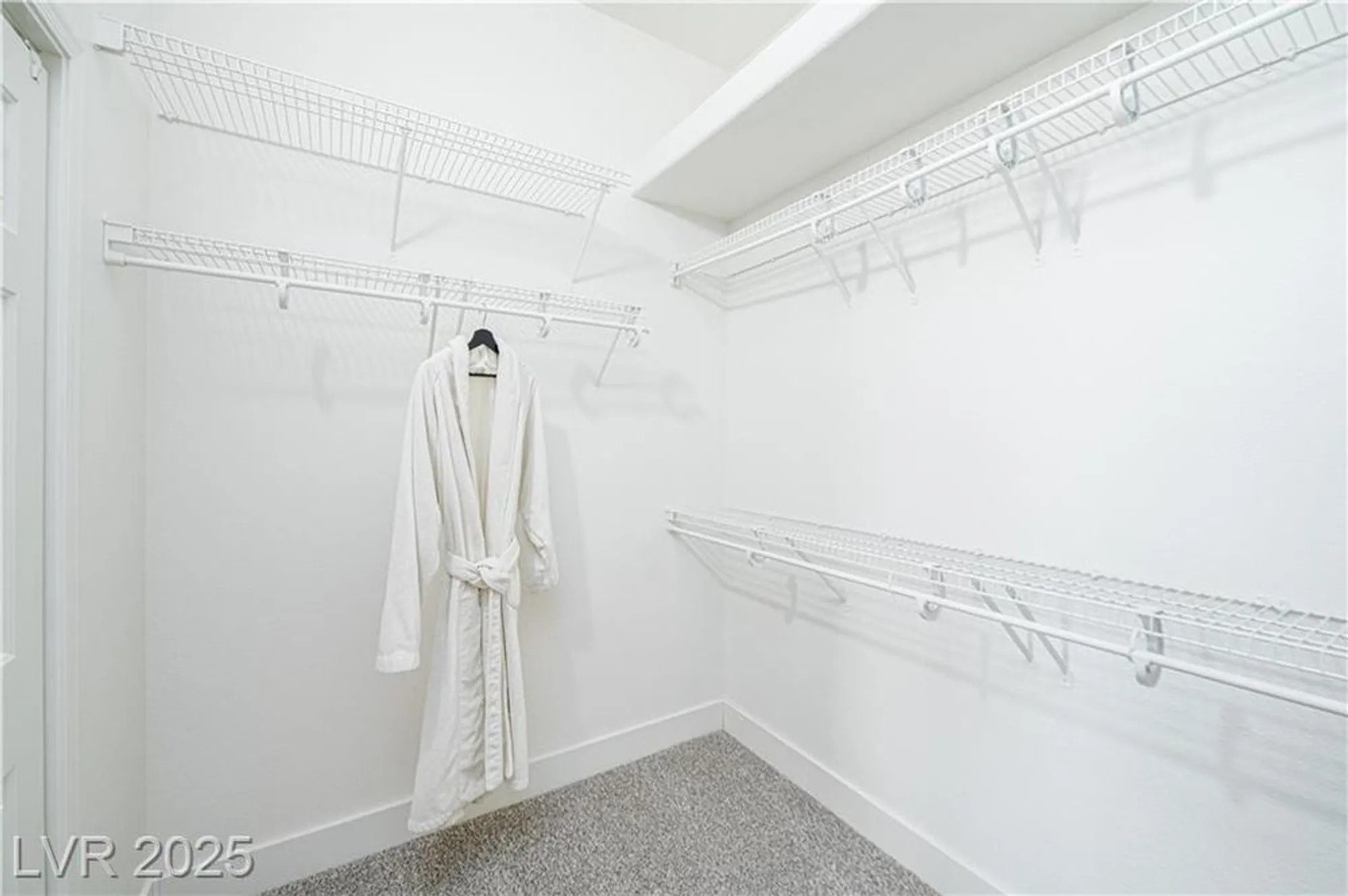 Property Slideshow image 16 of 37 | 10301 coal creek pl, Las Vegas, NV, 89134