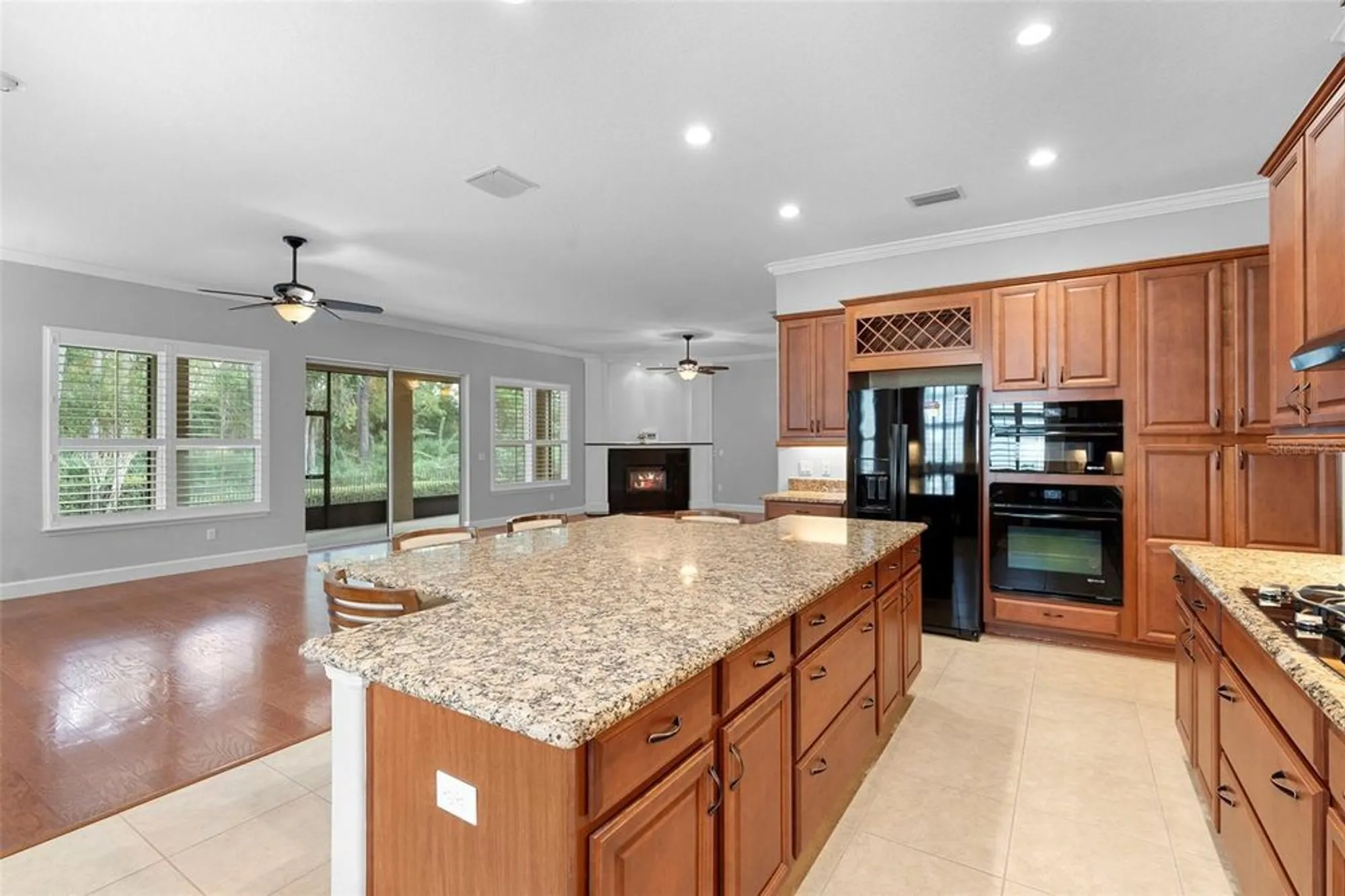 Property Slideshow image 18 of 47 | 1128 heron point way, Deland, FL, 32724