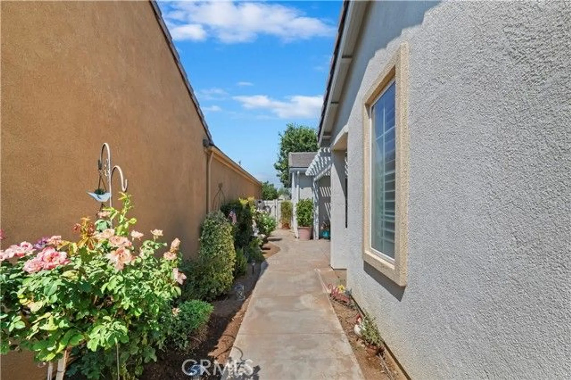 Property Slideshow image 28 of 49 | 117 paint crk, Beaumont, CA, 92223