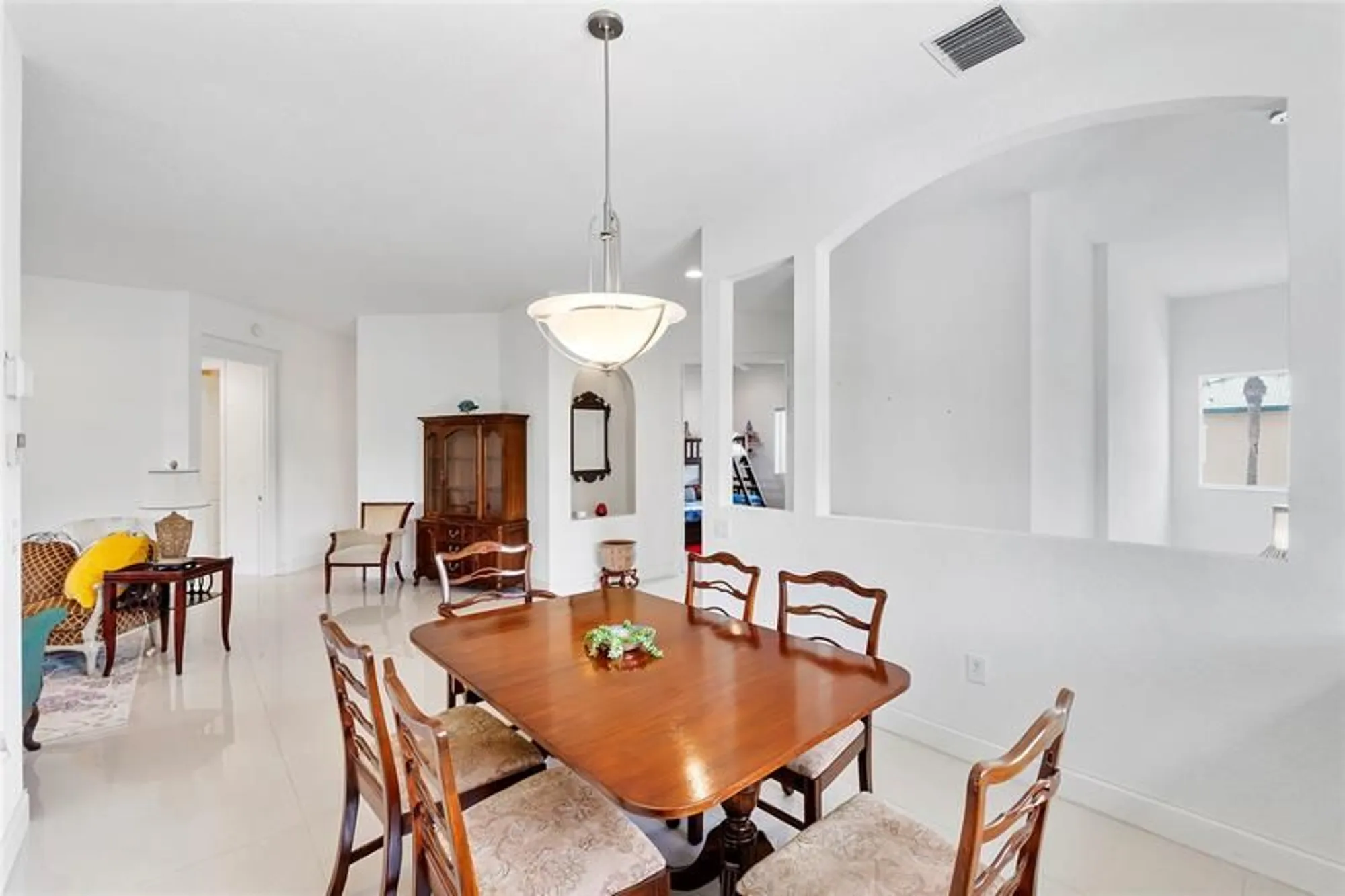 Property Slideshow image 7 of 36 | 7940 exeter cir 201, Tamarac, FL, 33321