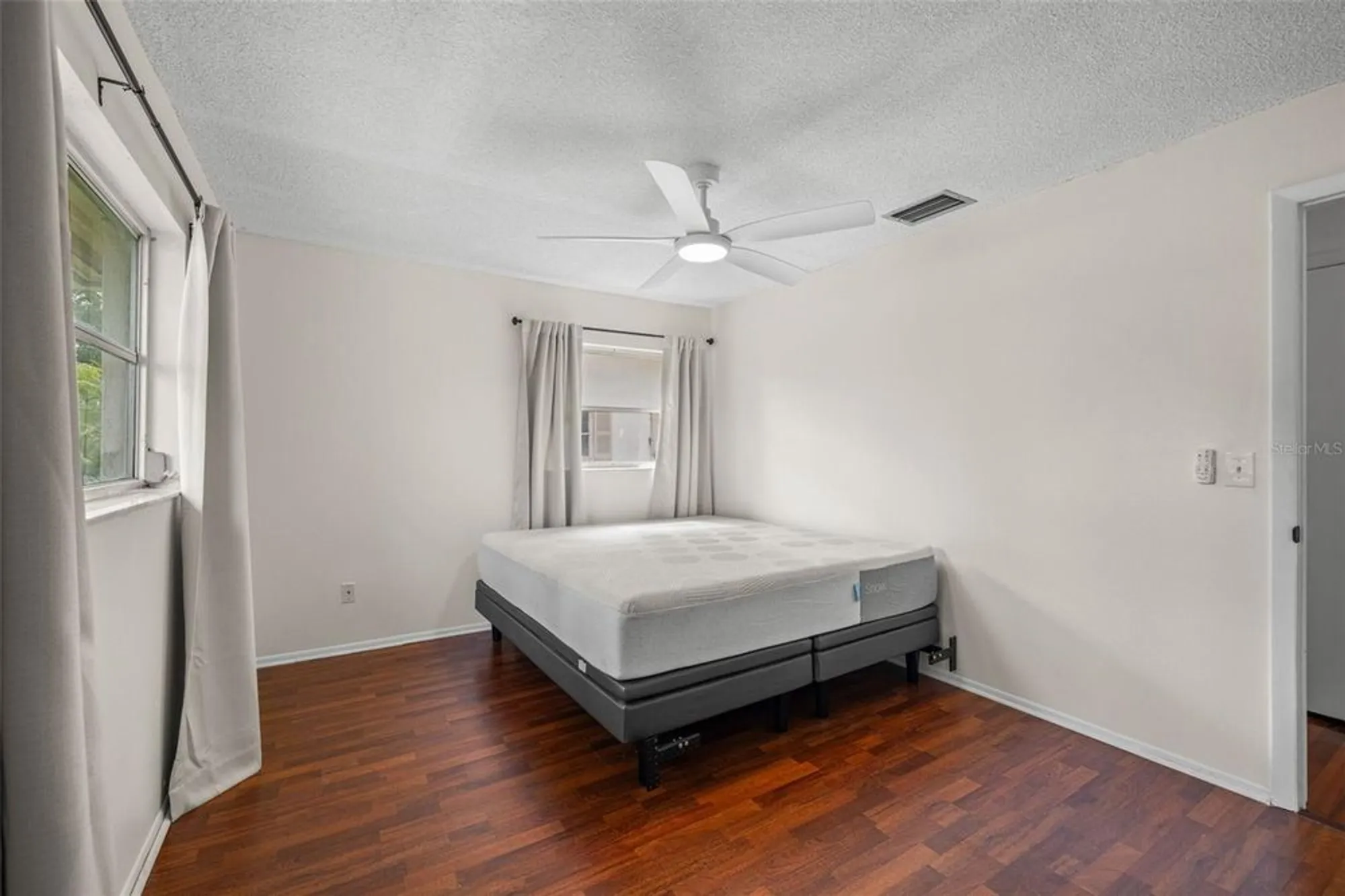 Property Slideshow image 20 of 50 | 142 stafford cir, Palm Harbor, FL, 34684