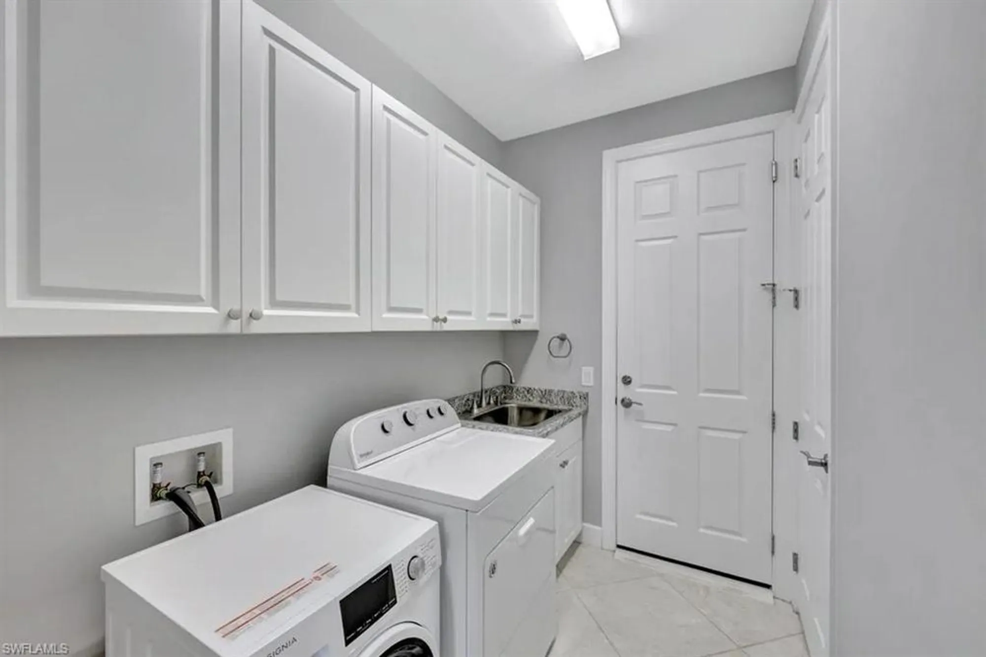 Property Slideshow image 17 of 25 | 20014 parrot key ct, Estero, FL, 33928