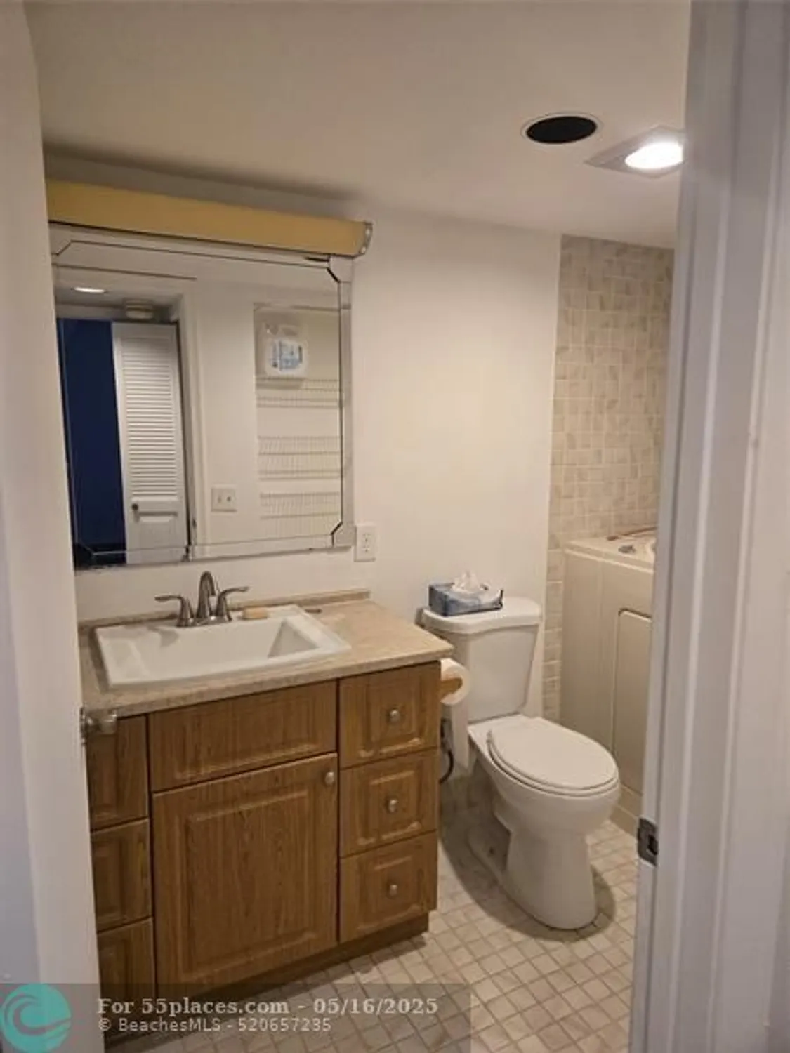 Property Slideshow image 12 of 20 | 3301 aruba way h3, Coconut Creek, FL, 33066