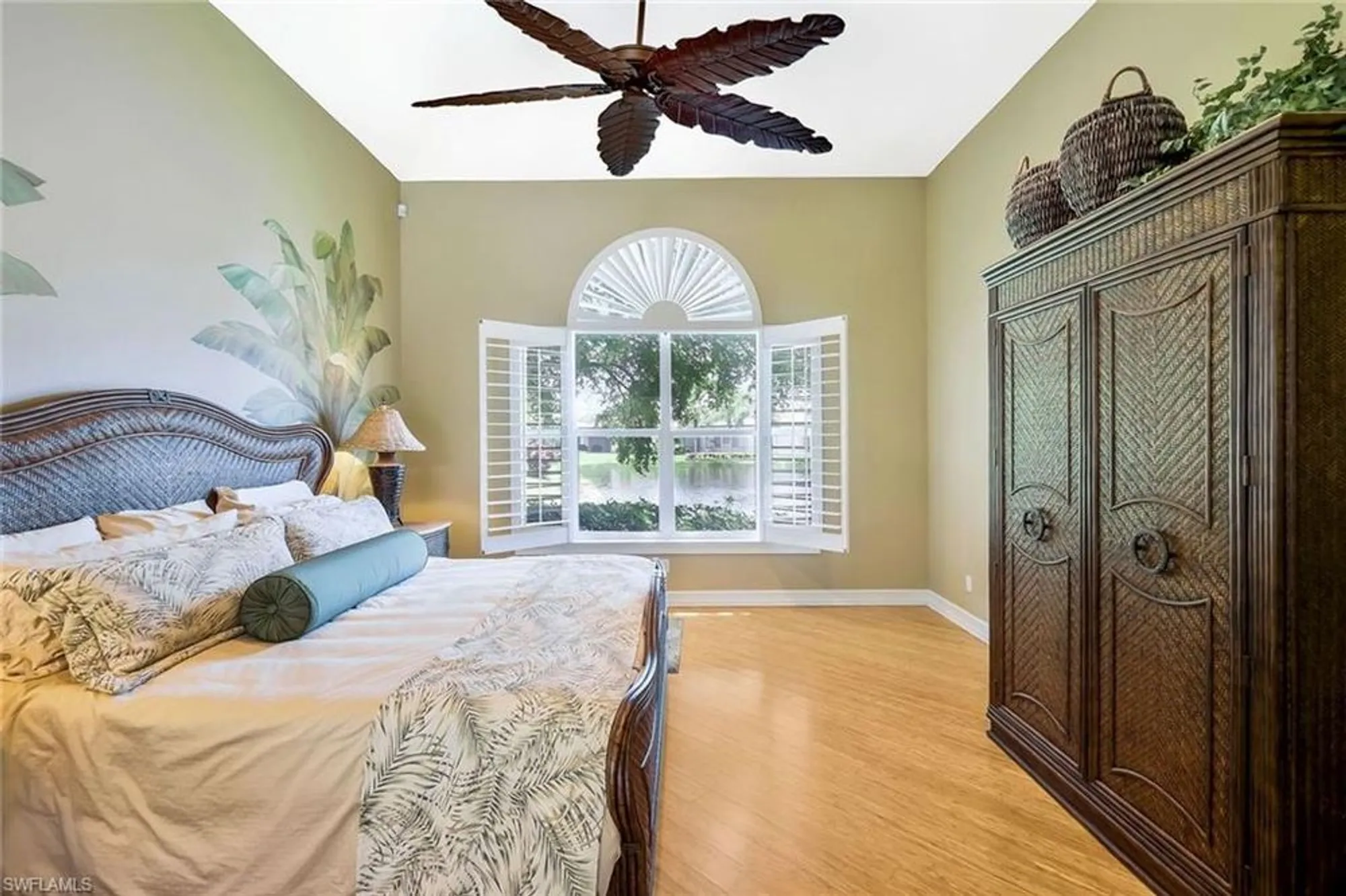 Property Slideshow image 10 of 50 | 3601 sanctuary lakes dr, Bonita Springs, FL, 34134