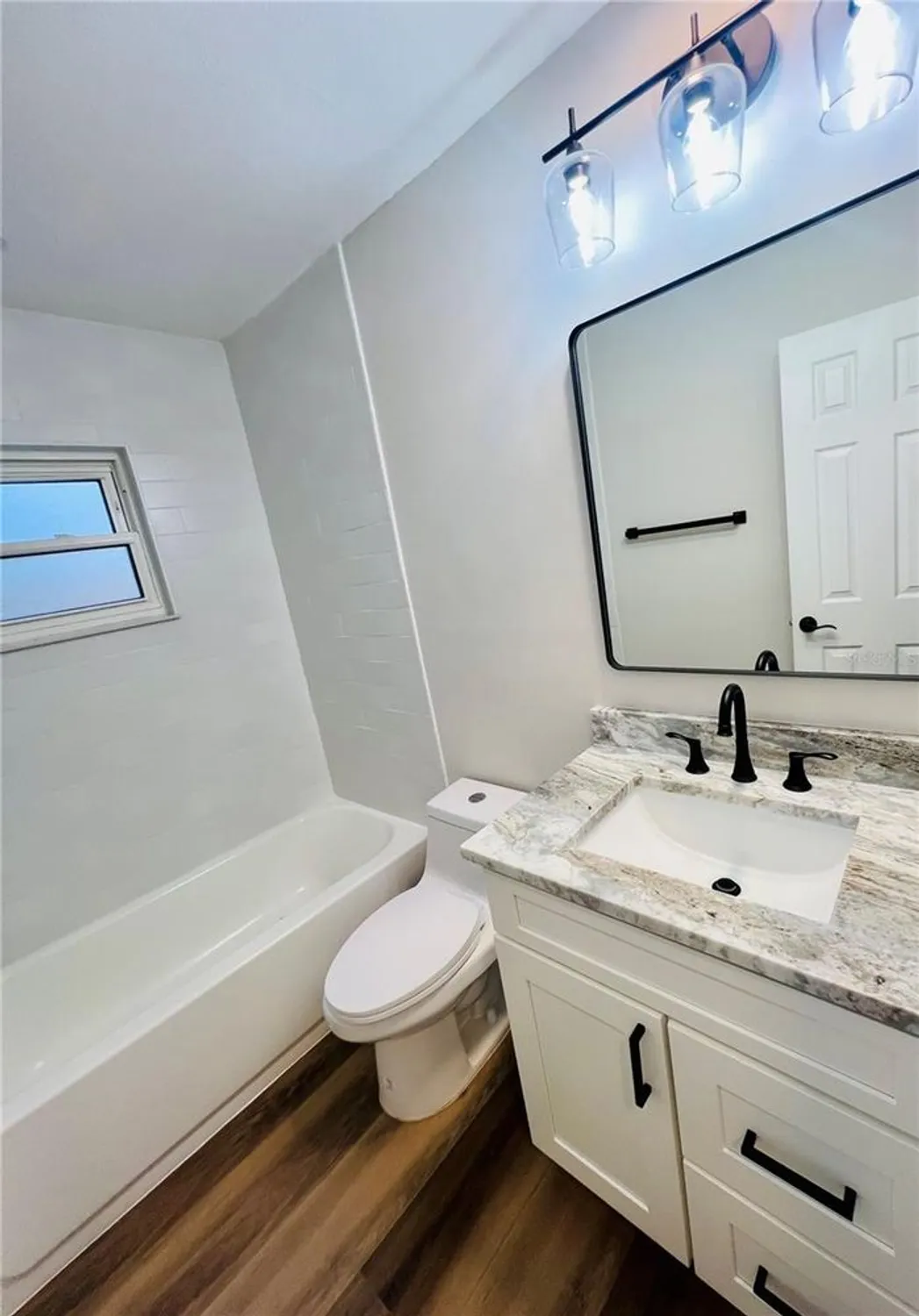 Property Slideshow image 19 of 28 | 801 leeward way, Palm Harbor, FL, 34685