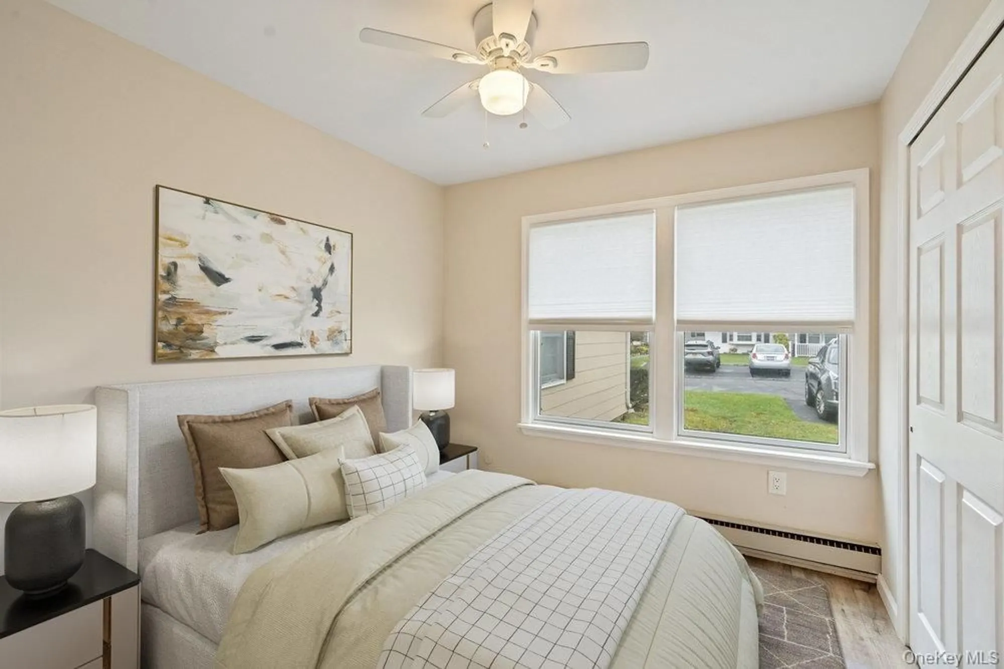 Property Slideshow image 13 of 29 | 53 freedom ln, Coram, NY, 11727