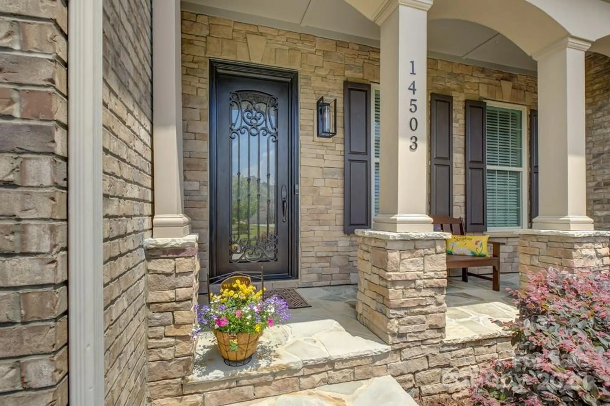 Property Slideshow image 4 of 48 | 14503 crest ct, Charlotte, NC, 28278